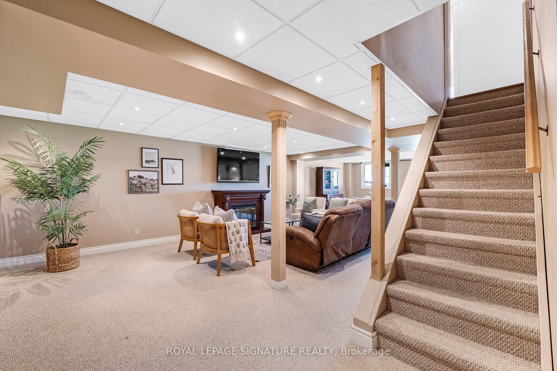 Photo 36 of 26 Parkins Drive, Ajax, Central — HOMEH