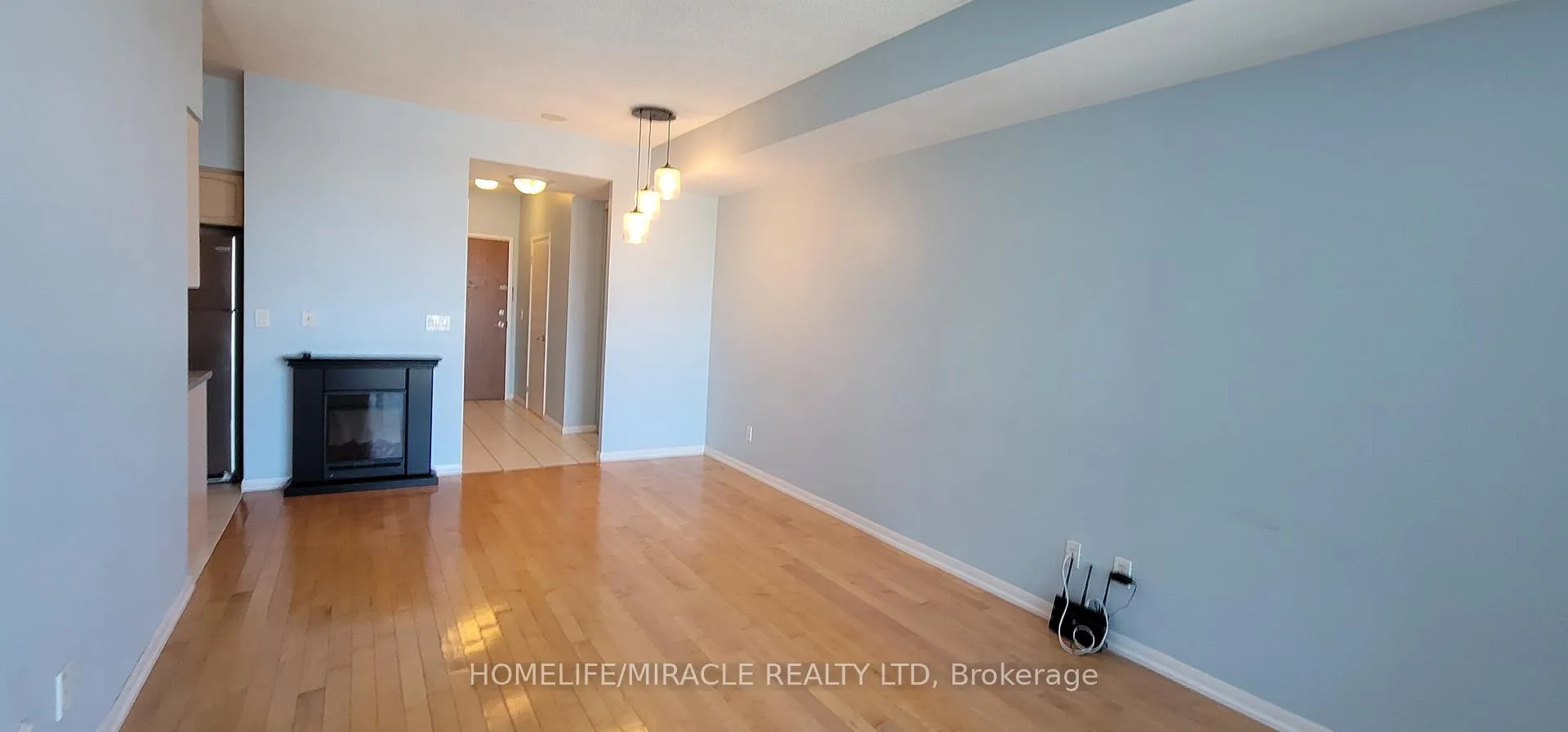 Photo 12 of Unit 2412, 219 Fort York Boulevard, Toronto, Niagara — HOMEH