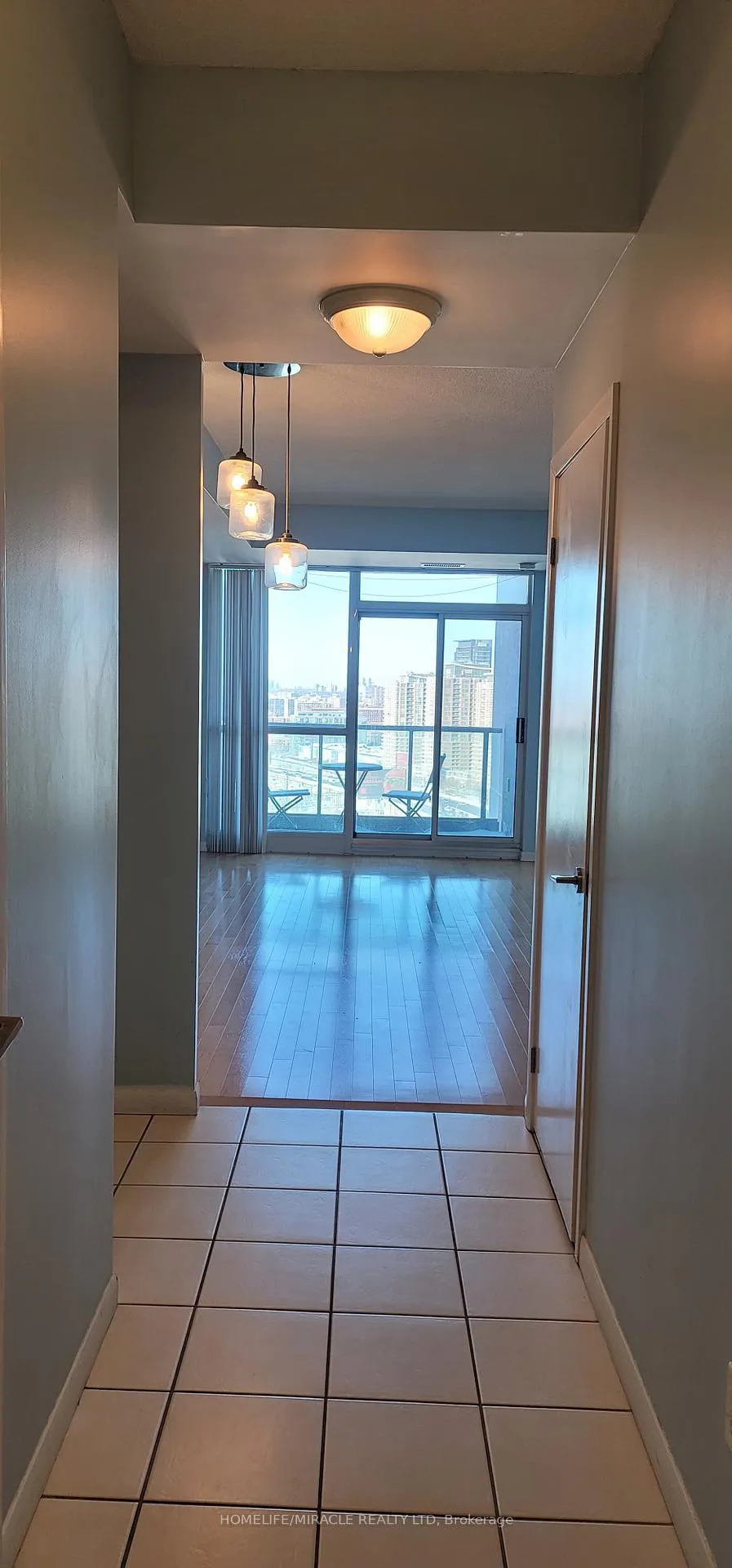 Photo 16 of Unit 2412, 219 Fort York Boulevard, Toronto, Niagara — HOMEH