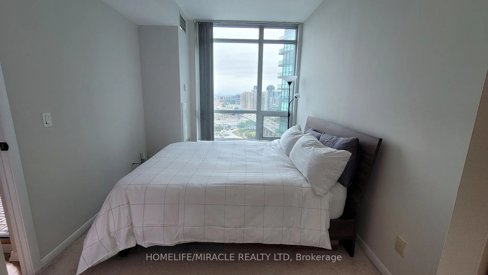 Photo 28 of Unit 2412, 219 Fort York Boulevard, Toronto, Niagara — HOMEH