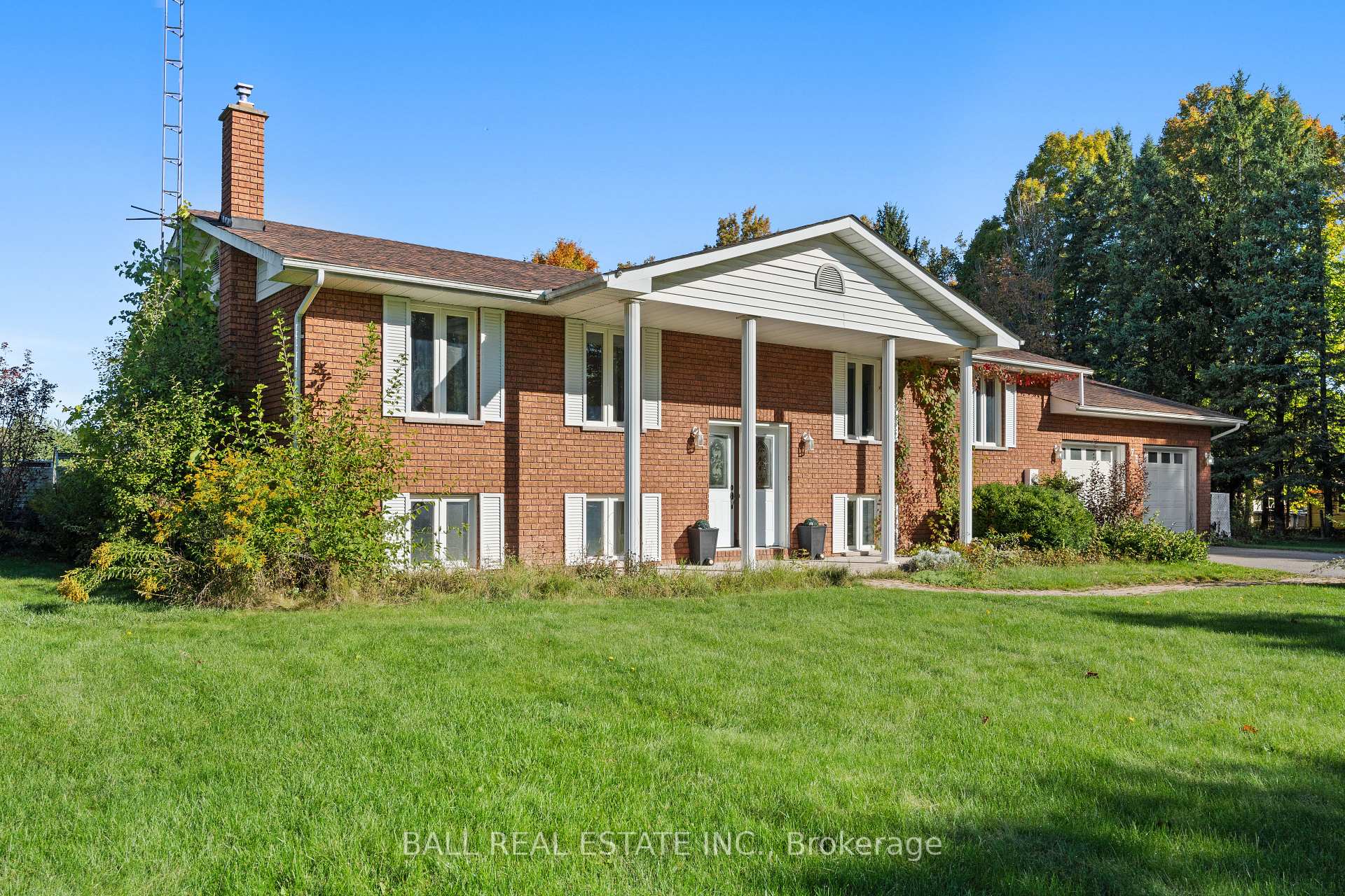 Photo 2 of 732 Ford Crescent, Cavan Monaghan, Cavan Twp — HOMEH