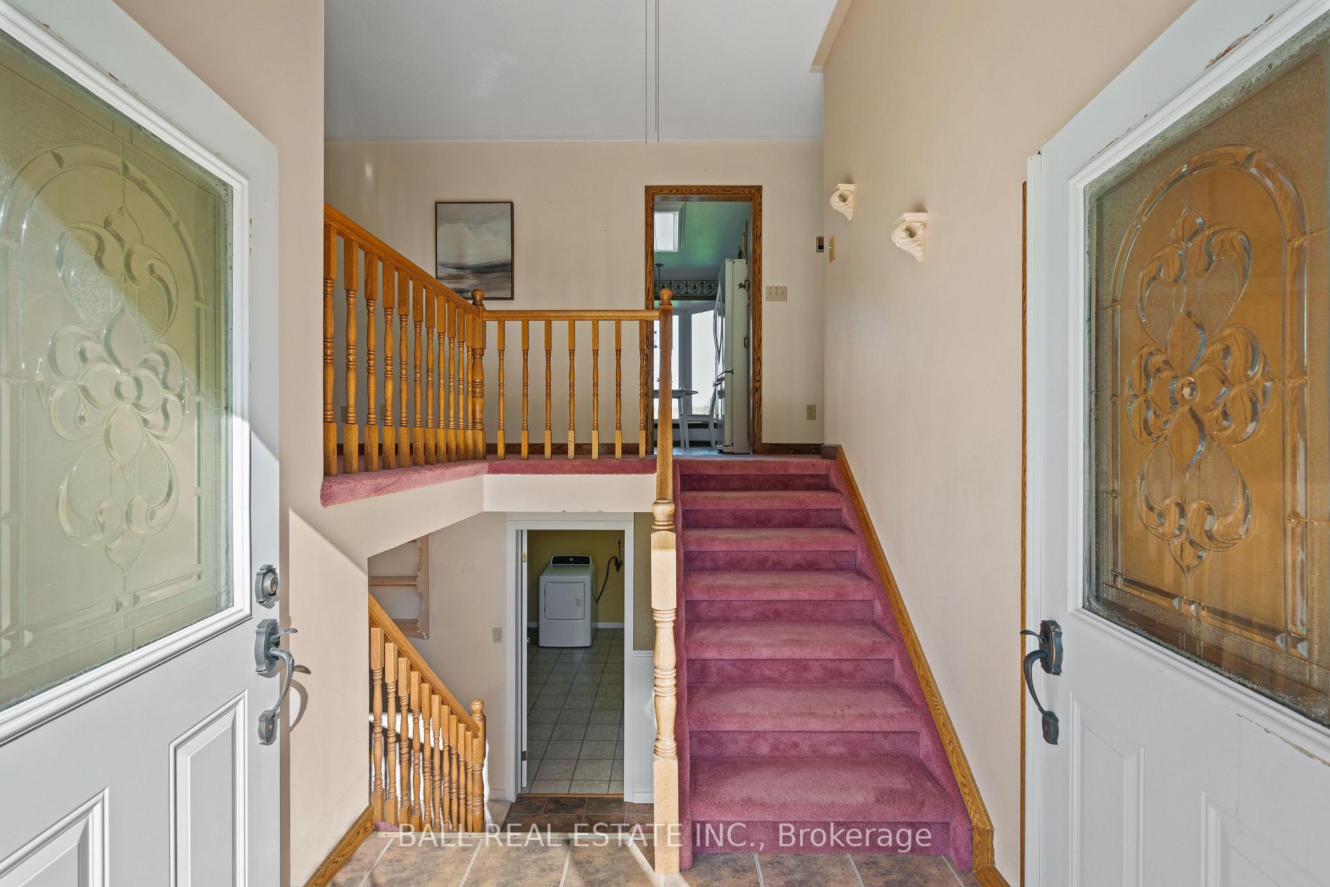 Photo 4 of 732 Ford Crescent, Cavan Monaghan, Cavan Twp — HOMEH