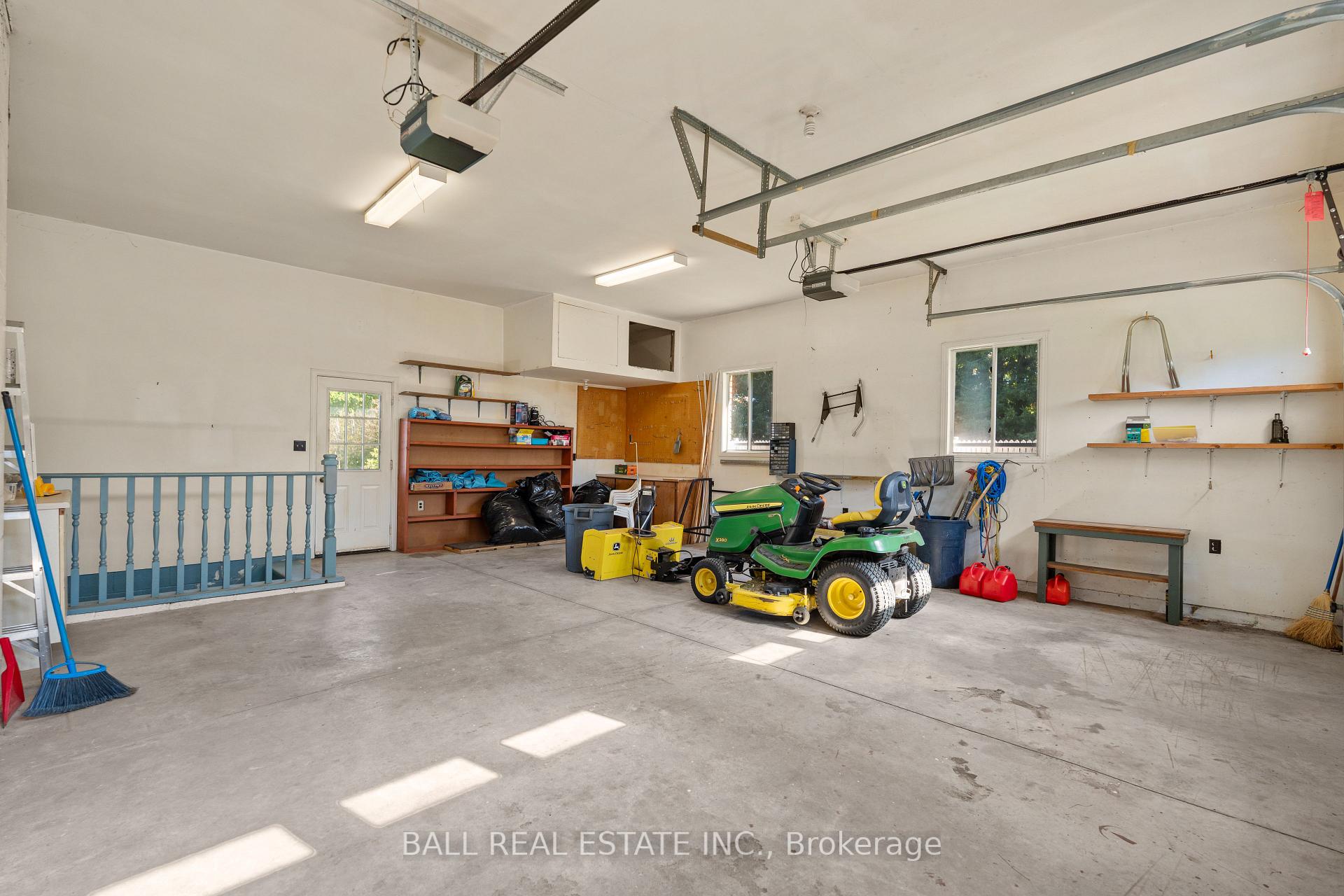 Photo 36 of 732 Ford Crescent, Cavan Monaghan, Cavan Twp — HOMEH
