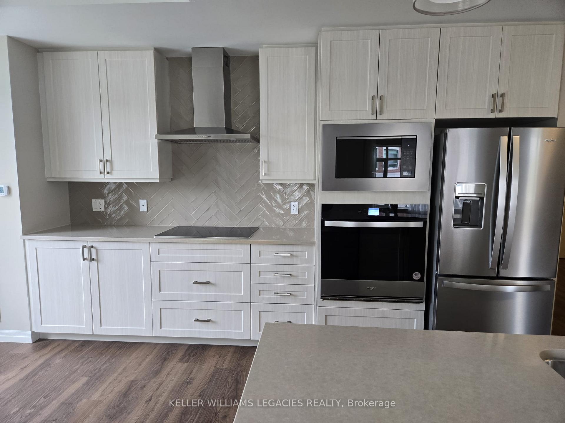 Photo 6 of Unit 113, 460 William Graham Drive, Aurora, Rural Aurora — HOMEH