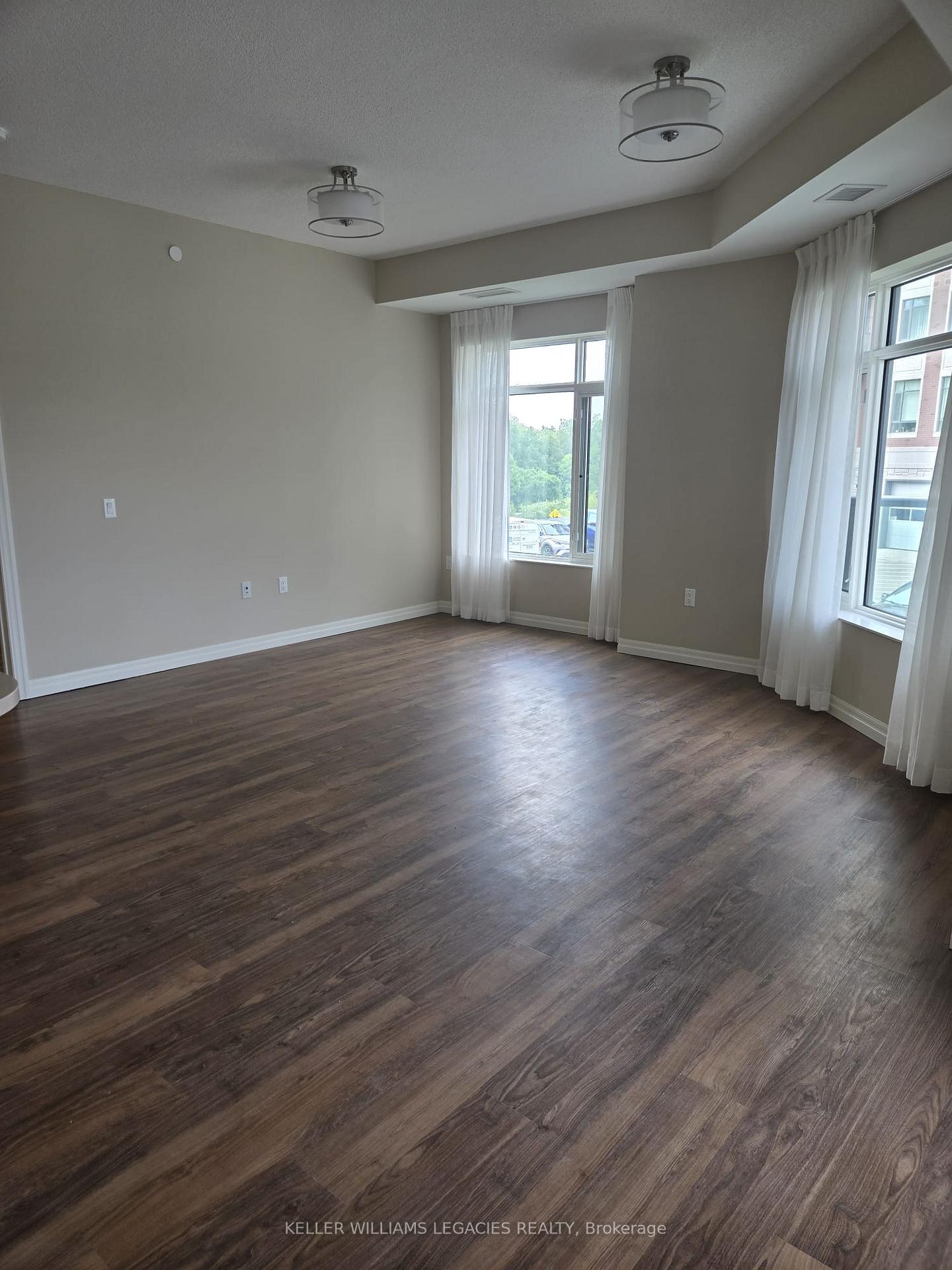 Photo 14 of Unit 113, 460 William Graham Drive, Aurora, Rural Aurora — HOMEH
