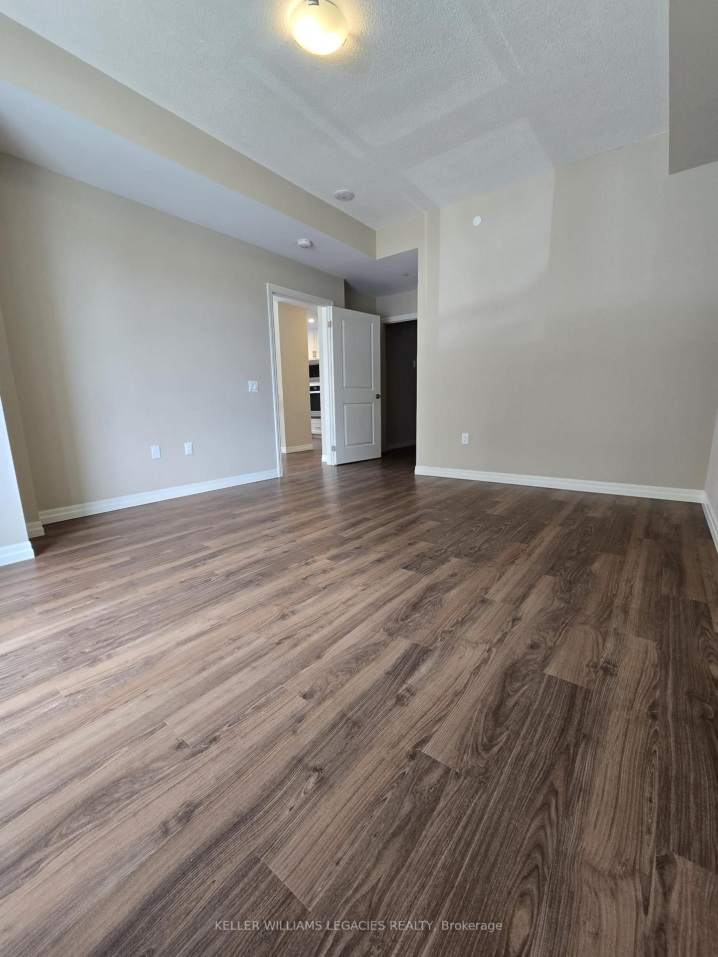 Photo 17 of Unit 113, 460 William Graham Drive, Aurora, Rural Aurora — HOMEH