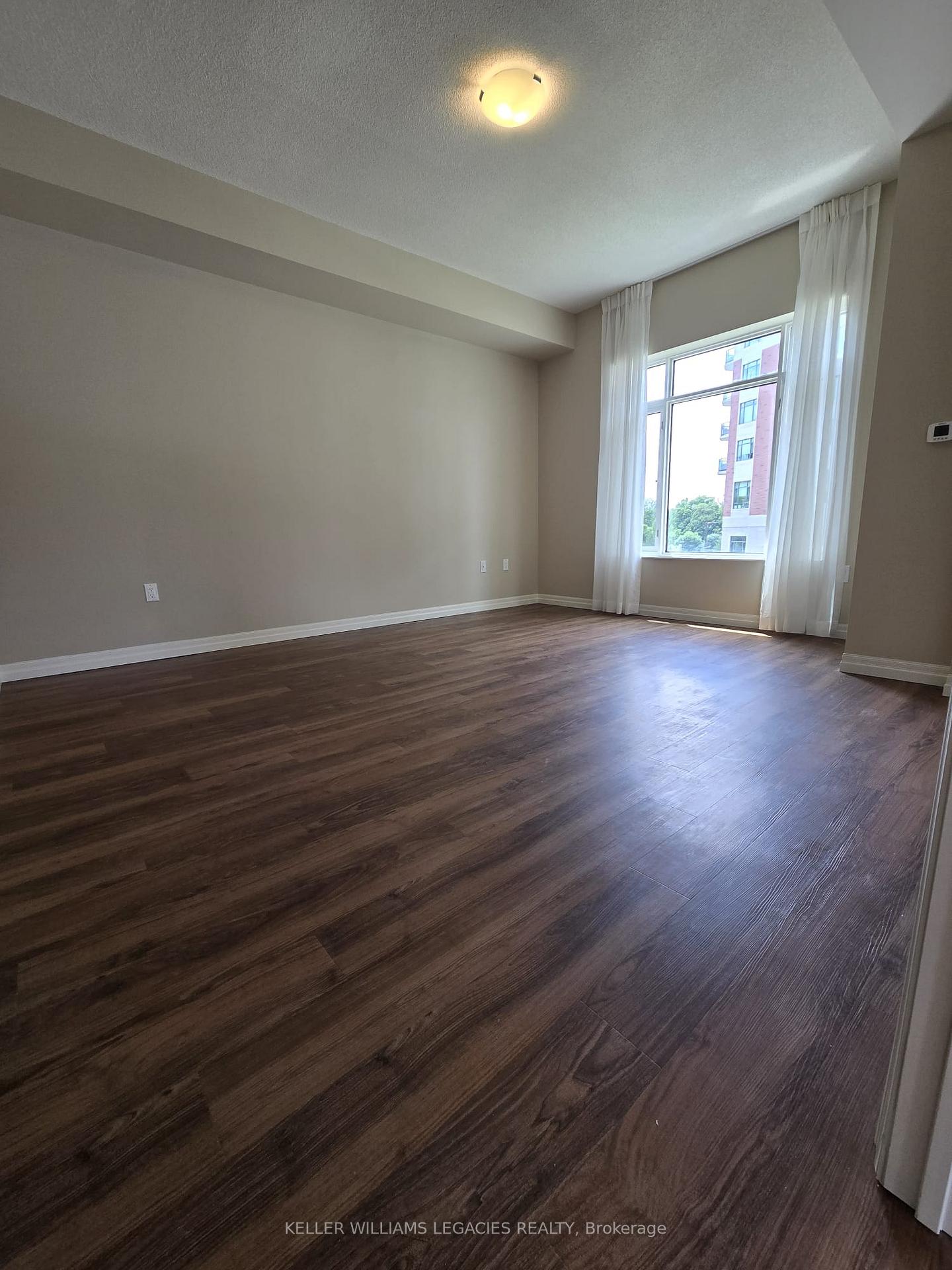 Photo 18 of Unit 113, 460 William Graham Drive, Aurora, Rural Aurora — HOMEH