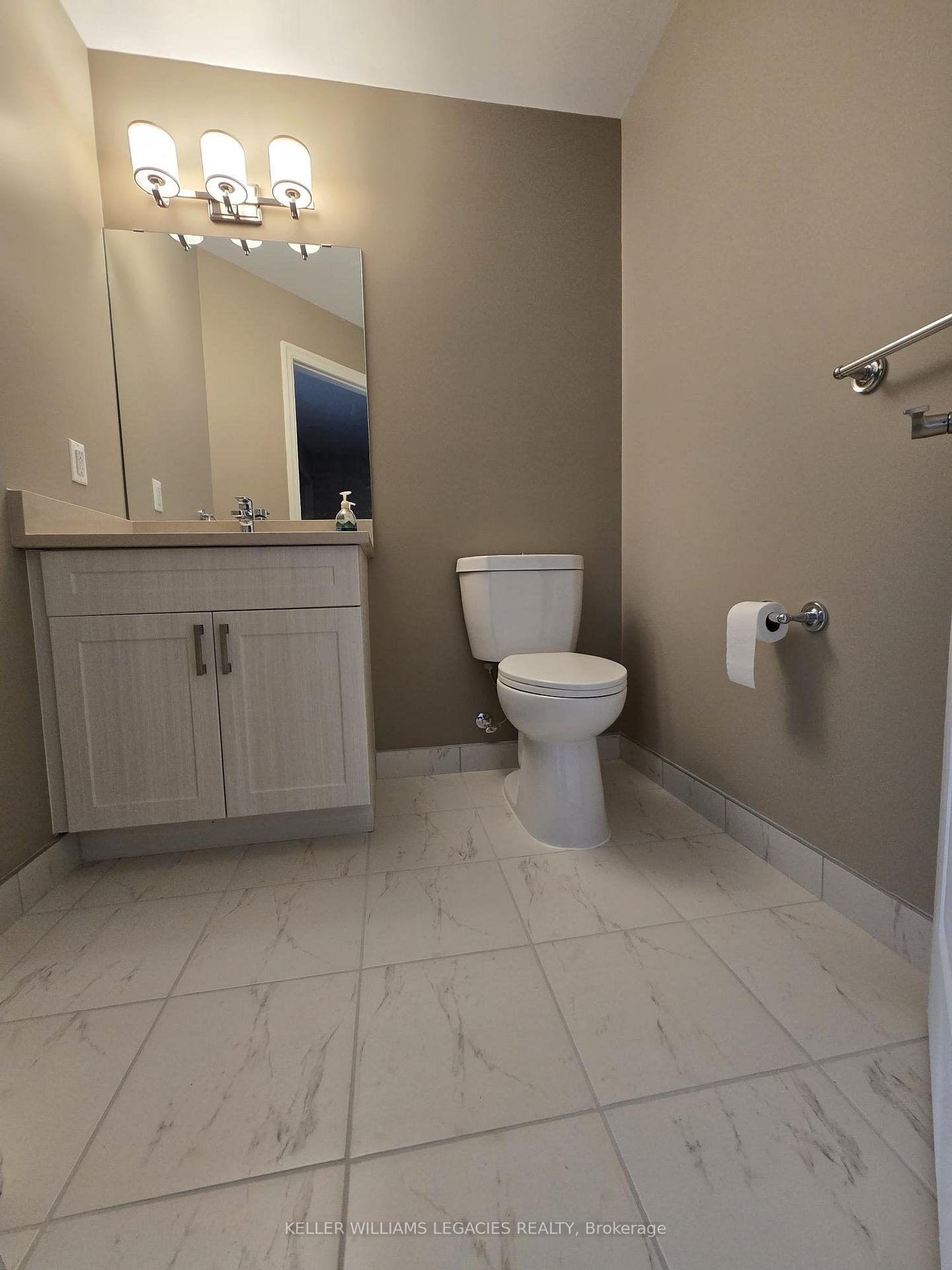 Photo 23 of Unit 113, 460 William Graham Drive, Aurora, Rural Aurora — HOMEH