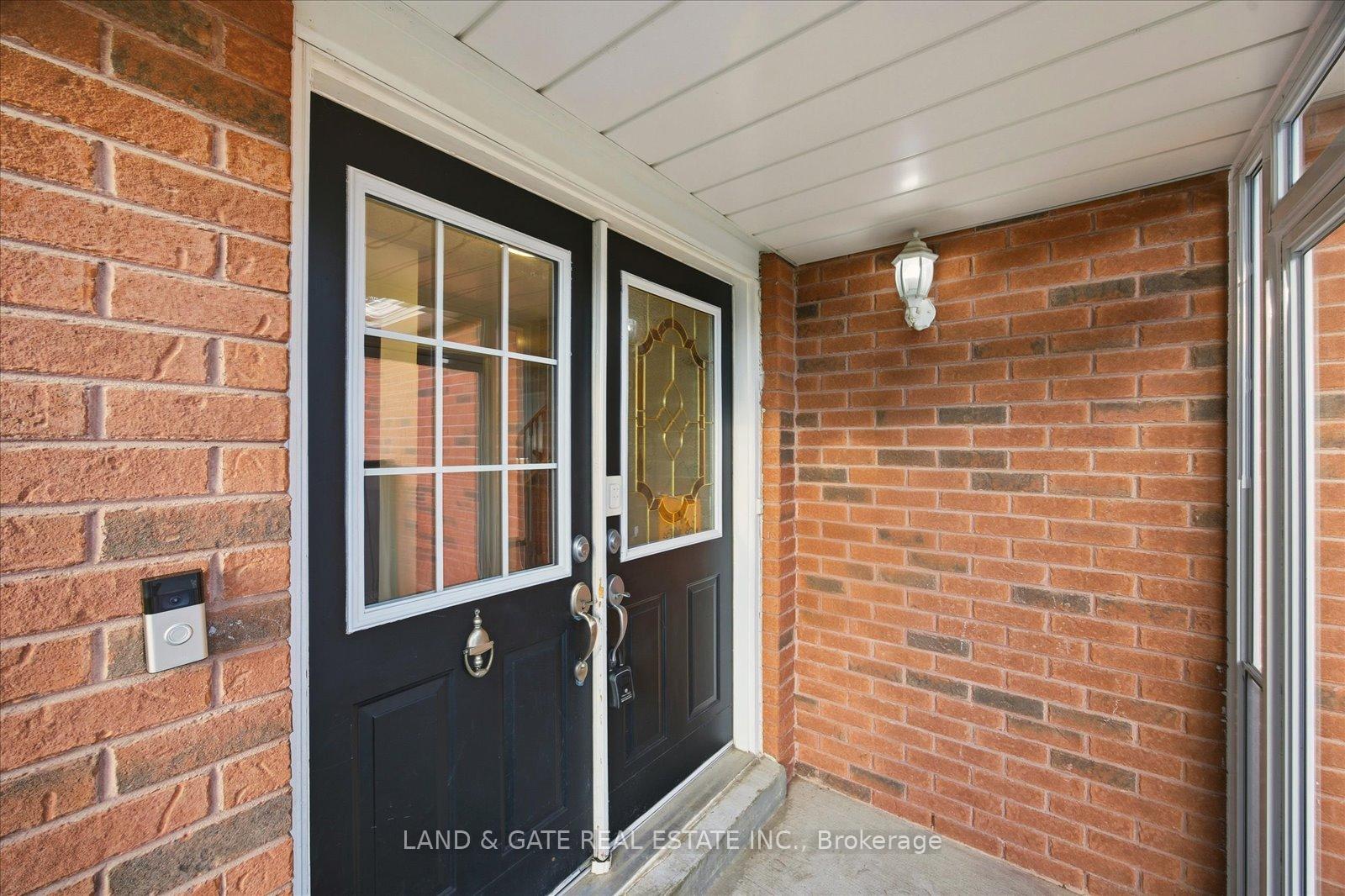 Photo 4 of 76 Moyse Drive, Clarington, Courtice — HOMEH