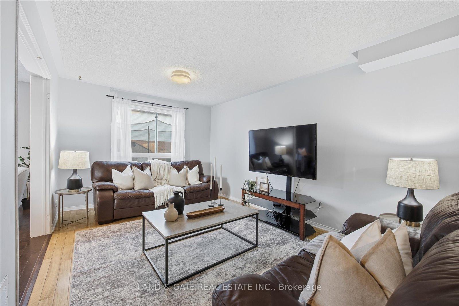 Photo 9 of 76 Moyse Drive, Clarington, Courtice — HOMEH