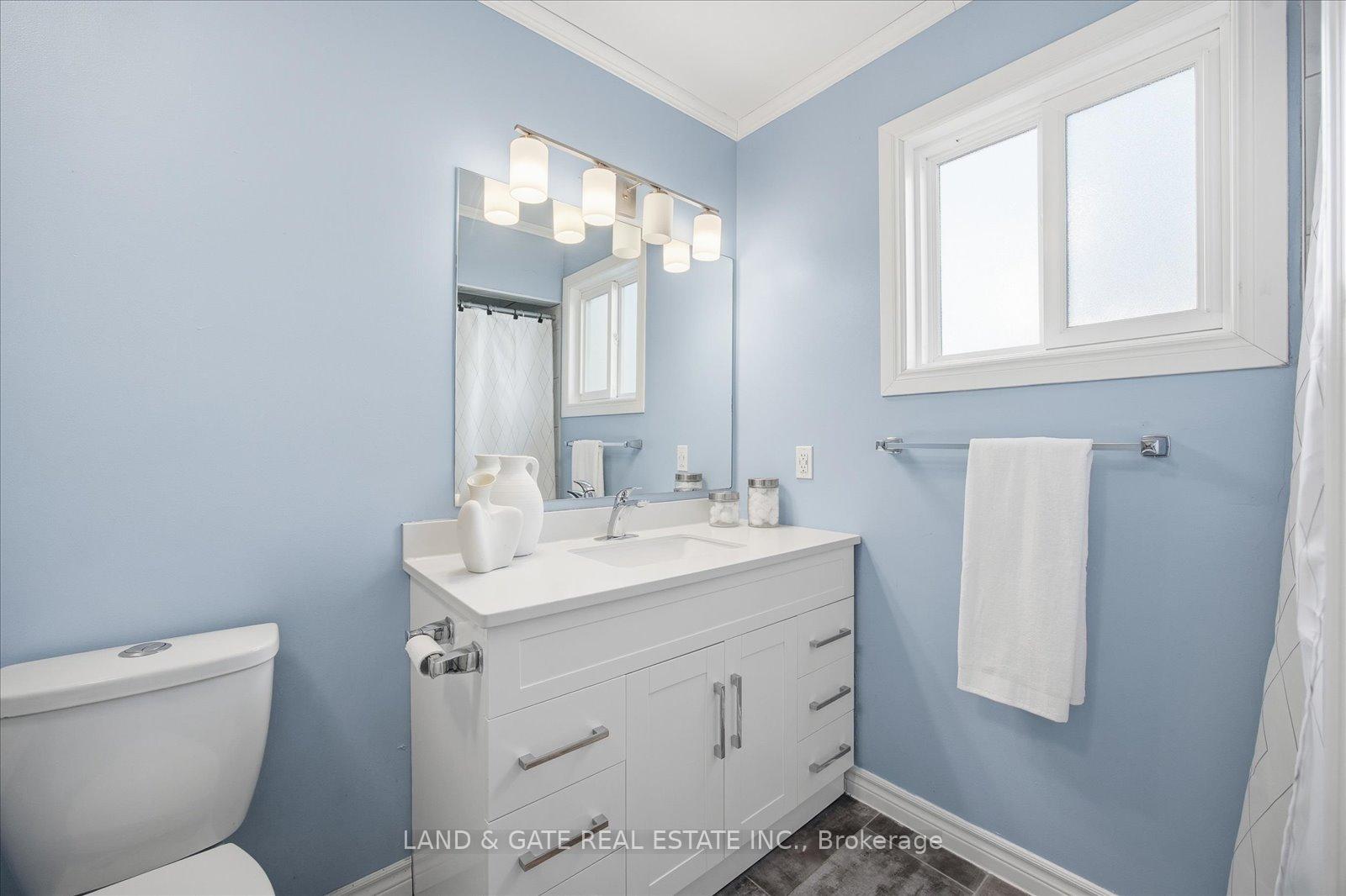 Photo 23 of 76 Moyse Drive, Clarington, Courtice — HOMEH
