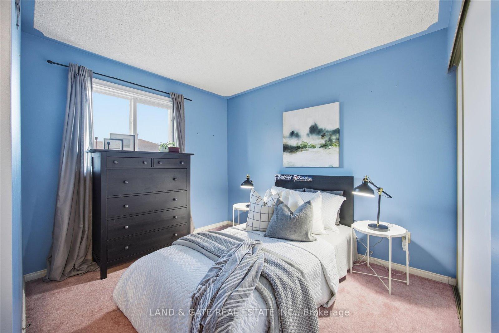 Photo 25 of 76 Moyse Drive, Clarington, Courtice — HOMEH