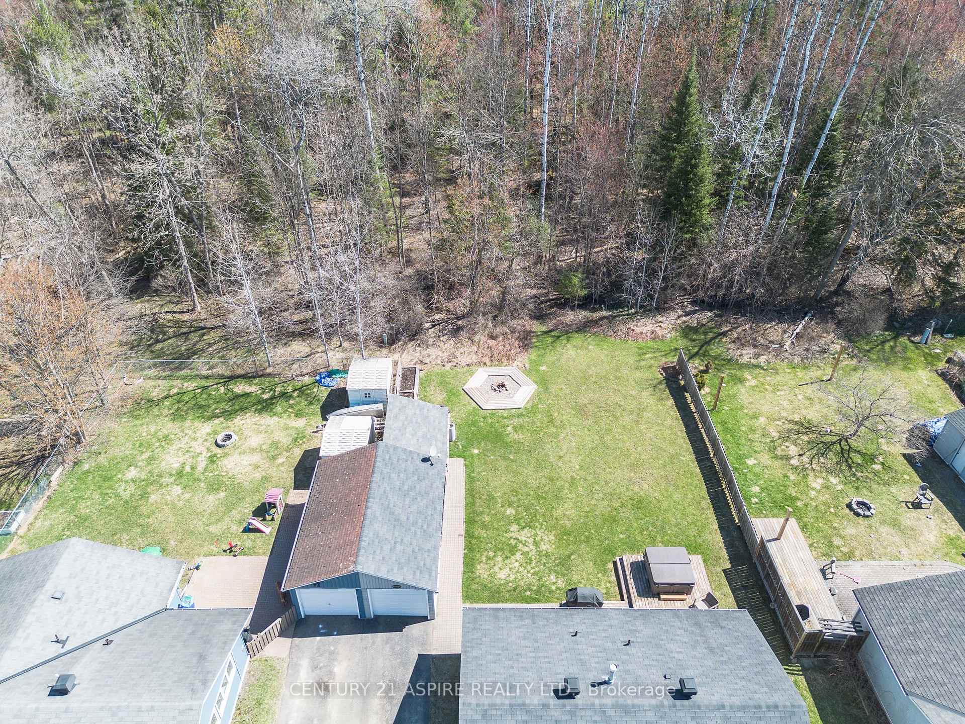 Photo 3 of 51 Beach Avenue, Deep River — HOMEH