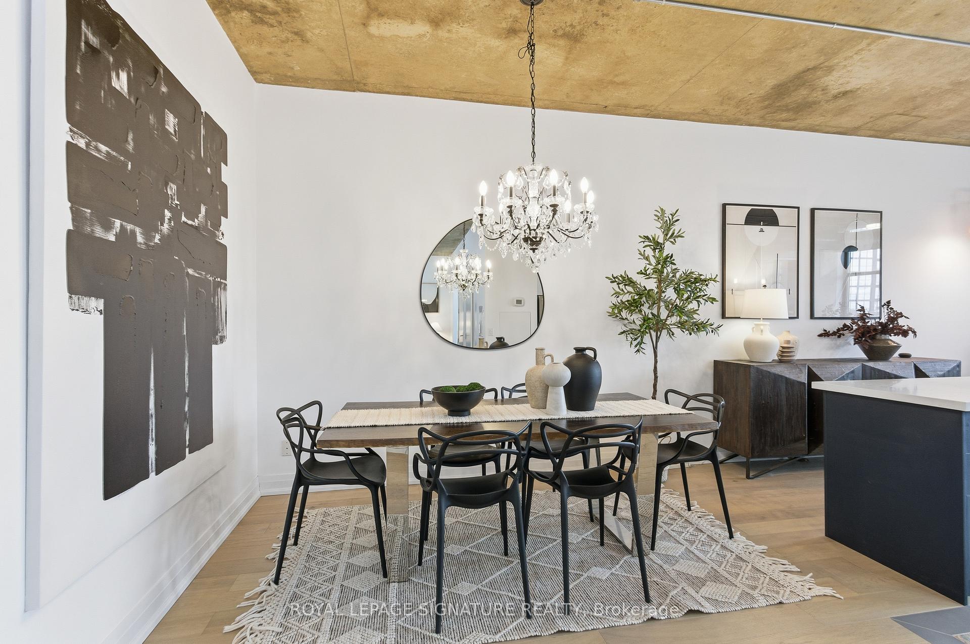 Photo 10 of Unit 503, 60 Bathurst Street, Toronto, Niagara — HOMEH