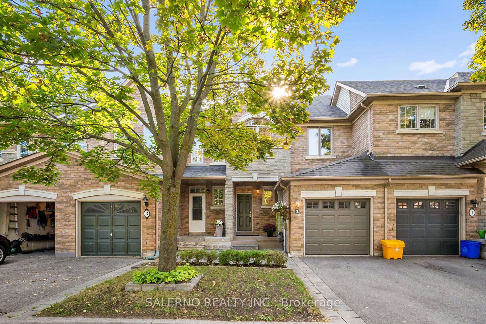 Photo 2 of Unit 2, 180 Blue Willow Drive, Vaughan, East Woodbridge — HOMEH