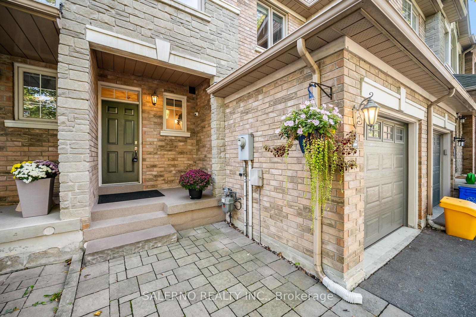 Photo 5 of Unit 2, 180 Blue Willow Drive, Vaughan, East Woodbridge — HOMEH