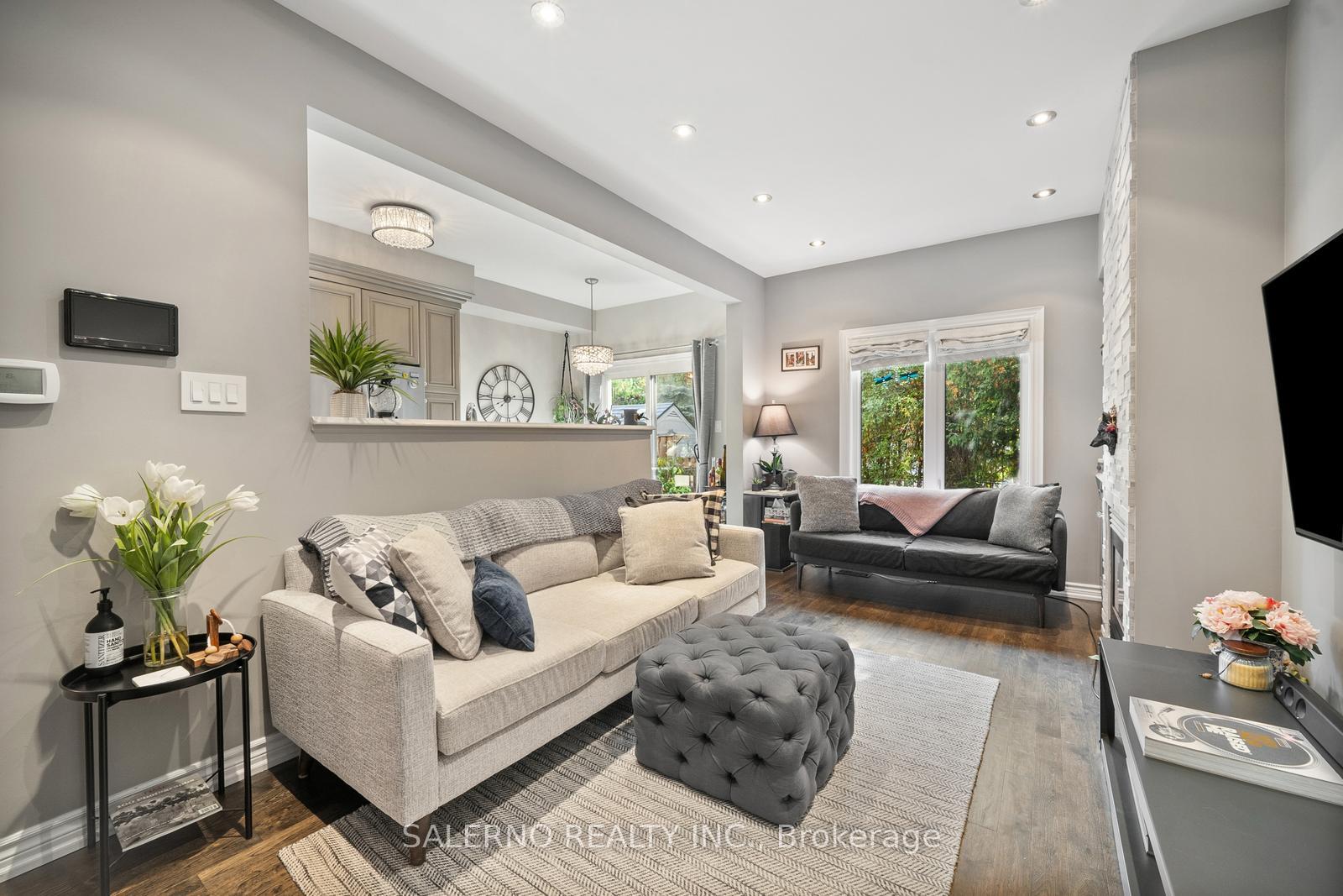 Photo 11 of Unit 2, 180 Blue Willow Drive, Vaughan, East Woodbridge — HOMEH