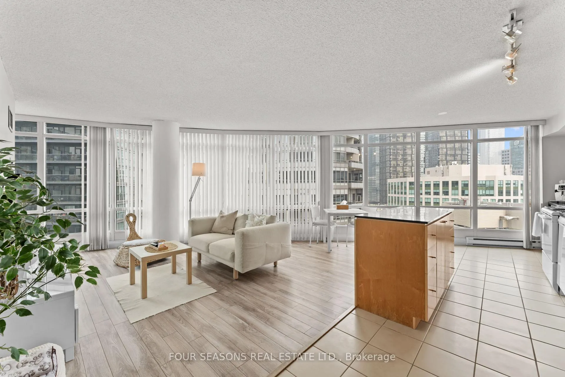 Photo 1 of Unit 2510, 361 Front Street W, Toronto, Waterfront Communities — HOMEH