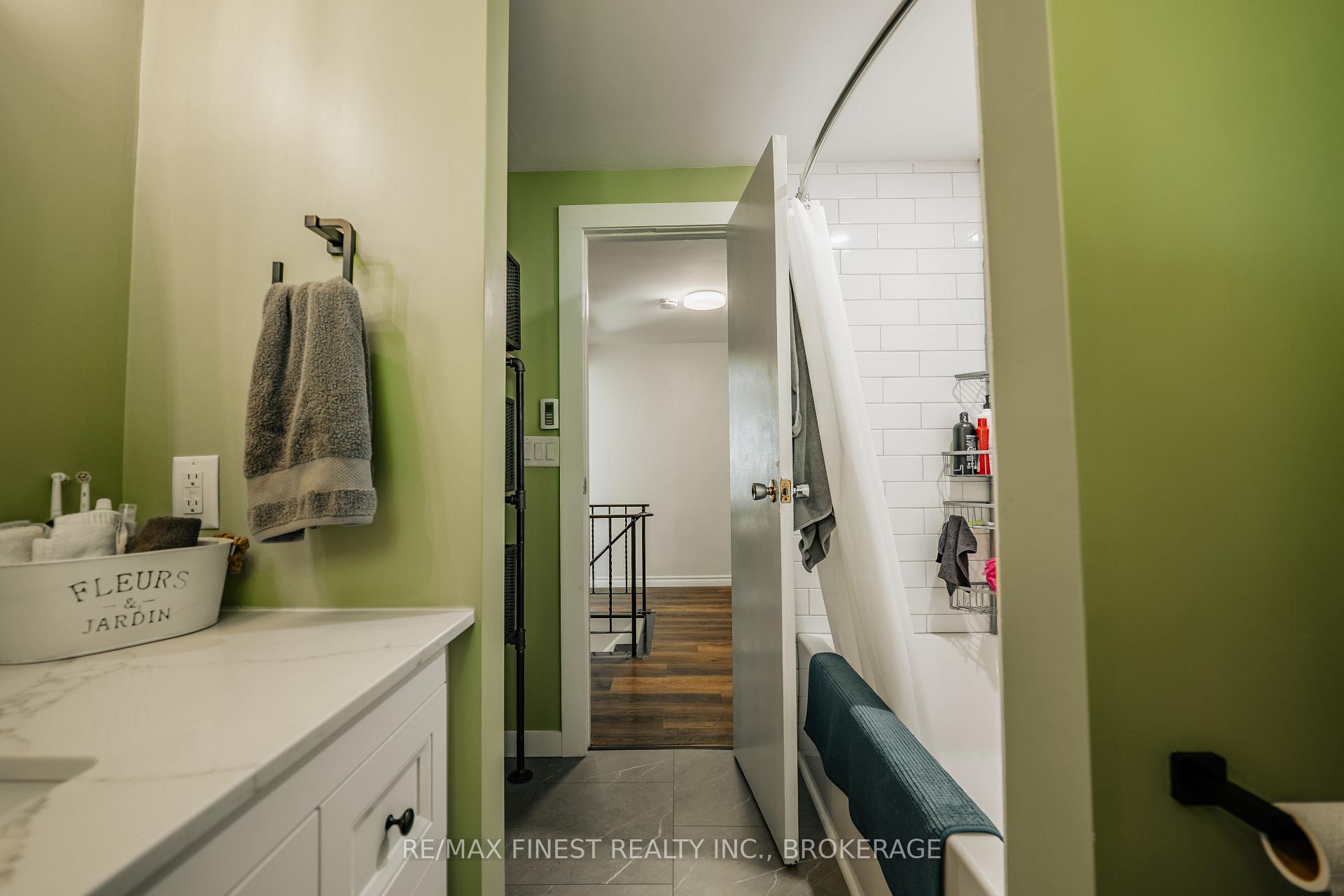 Photo 33 of Unit 14, 258 Queen Mary Road, Kingston, Central City West — HOMEH