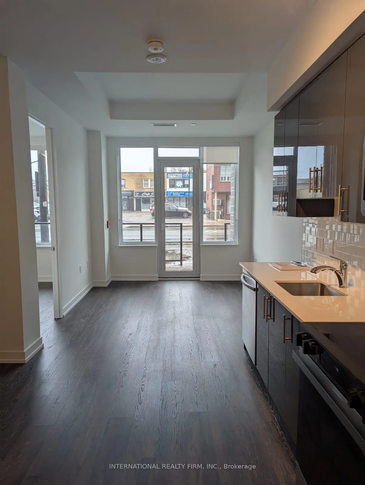 Photo of Unit 102, 556 Marlee Avenue