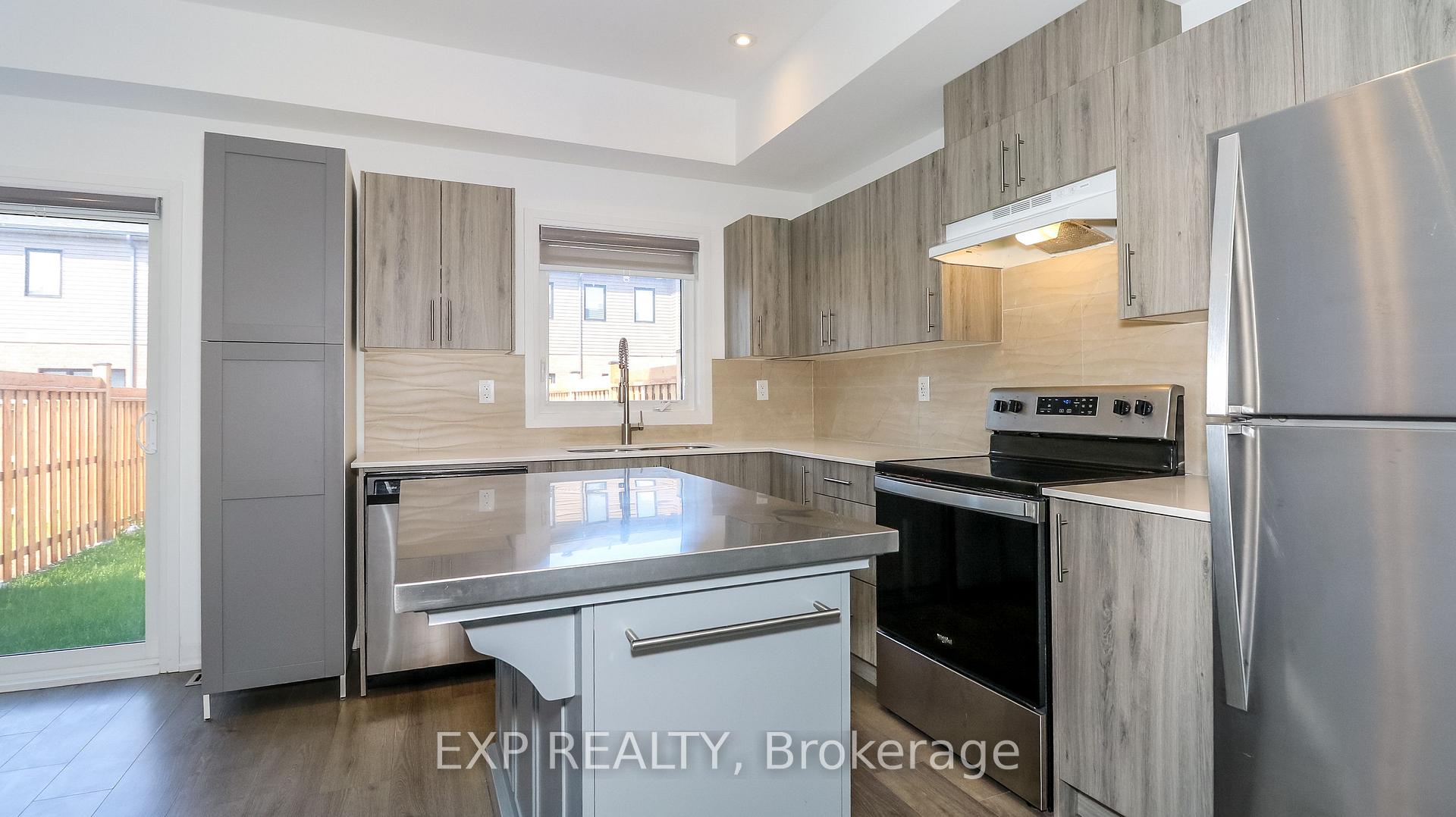 Photo 5 of 16 Haven Lane, Barrie, Painswick South — HOMEH