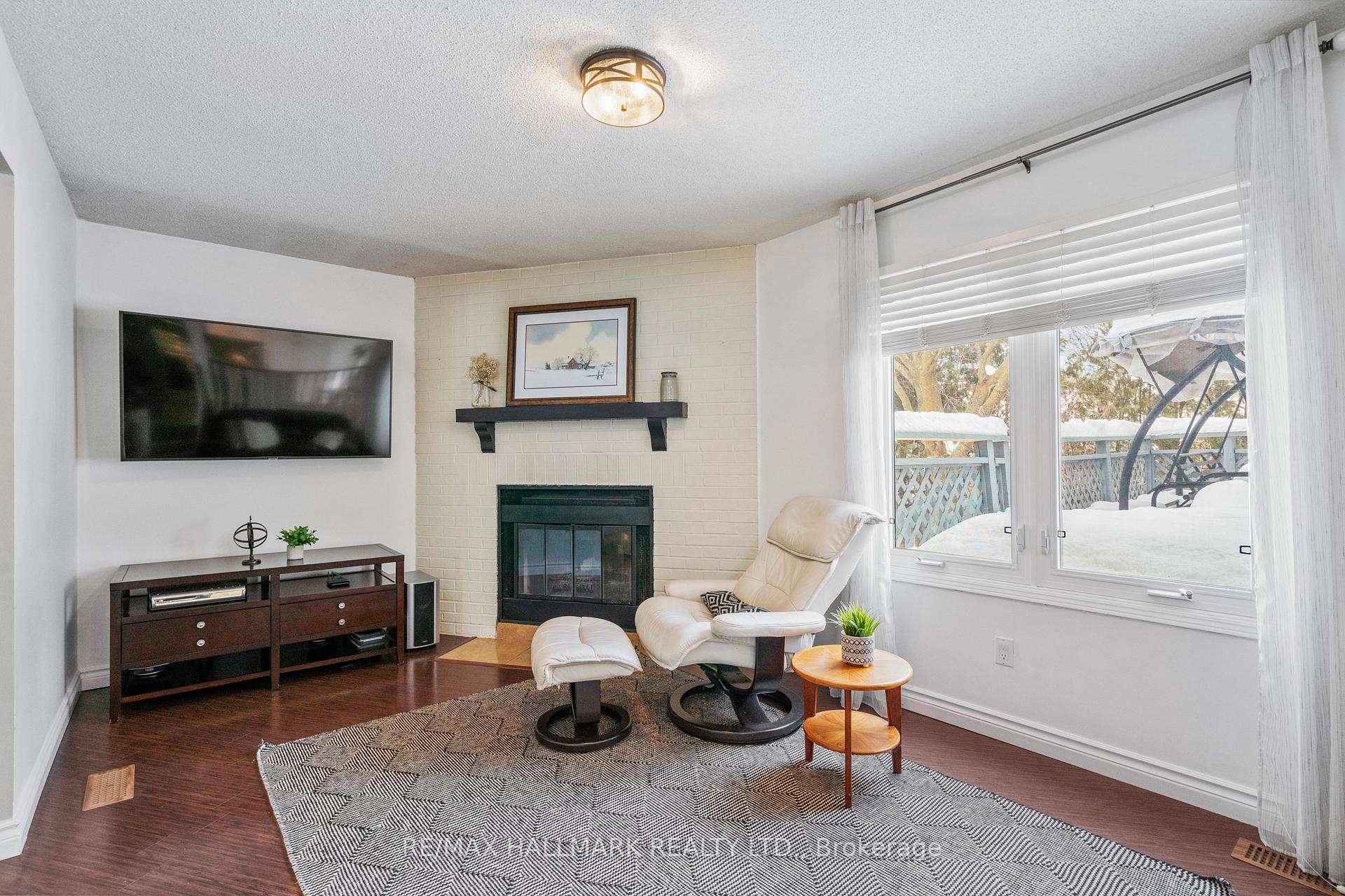 Photo 16 of 26 Buchanan Crescent, Aurora, Aurora Village — HOMEH