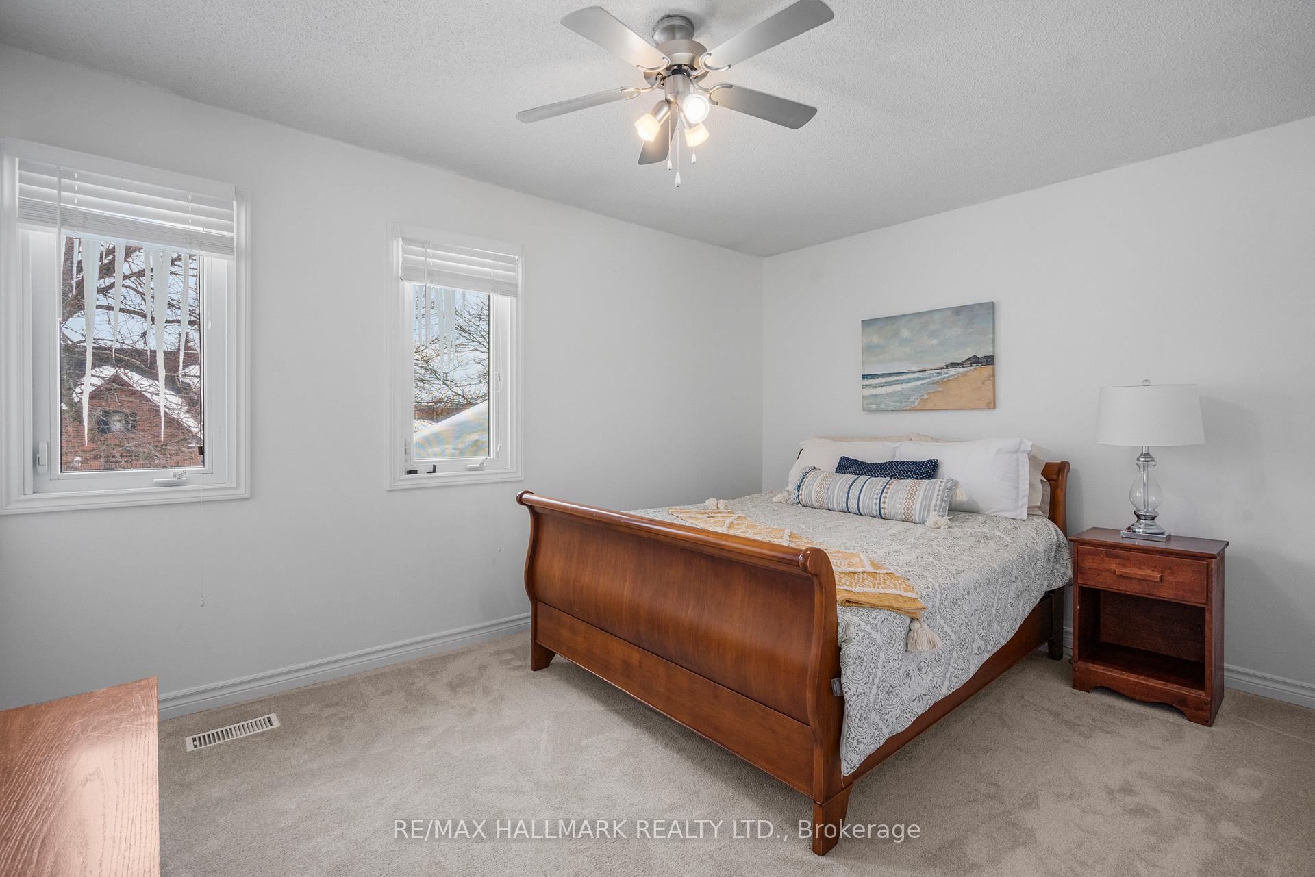 Photo 24 of 26 Buchanan Crescent, Aurora, Aurora Village — HOMEH