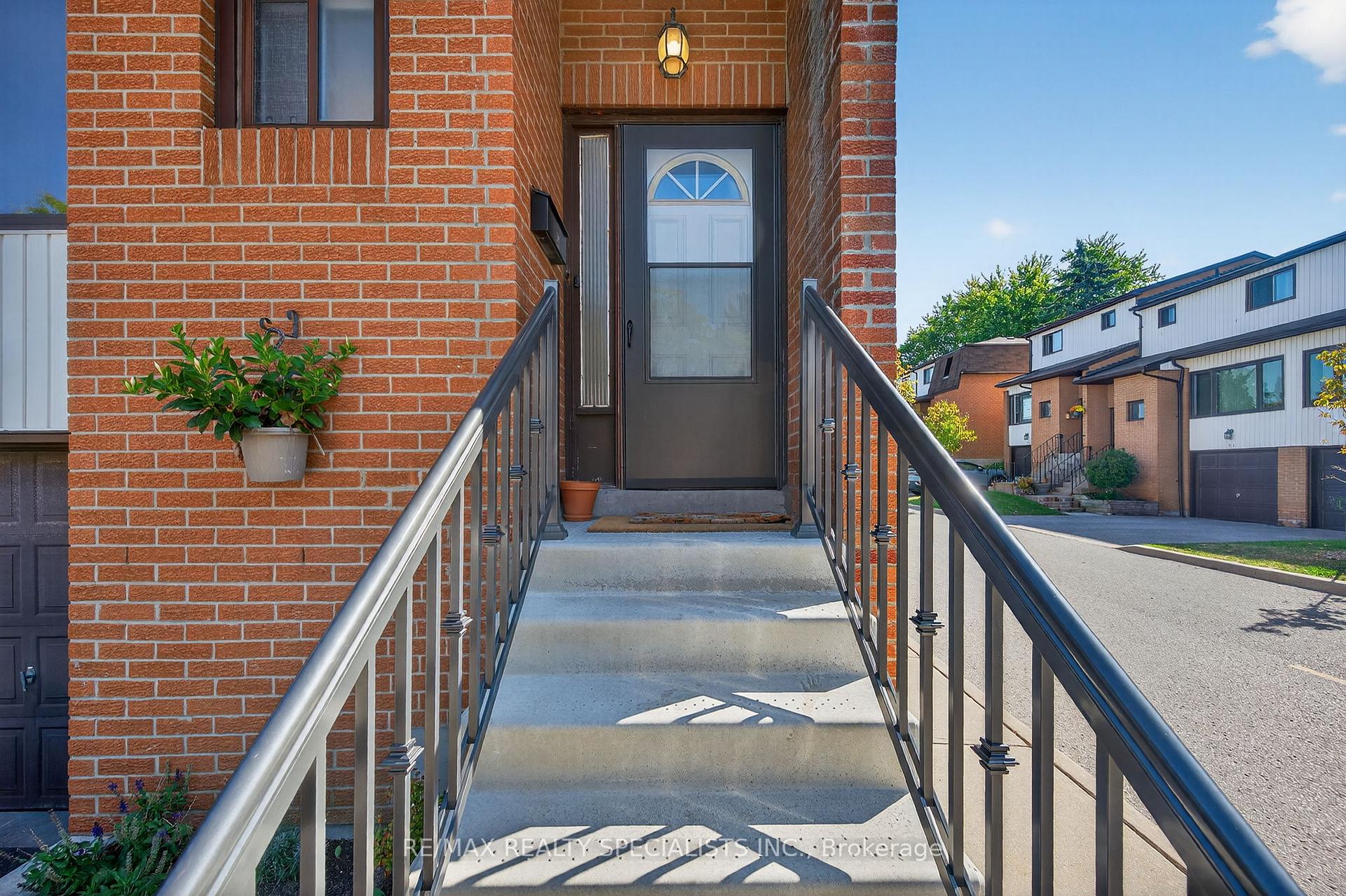 Photo 2 of Unit 54, 765 Oklahoma Drive, Pickering, West Shore — HOMEH