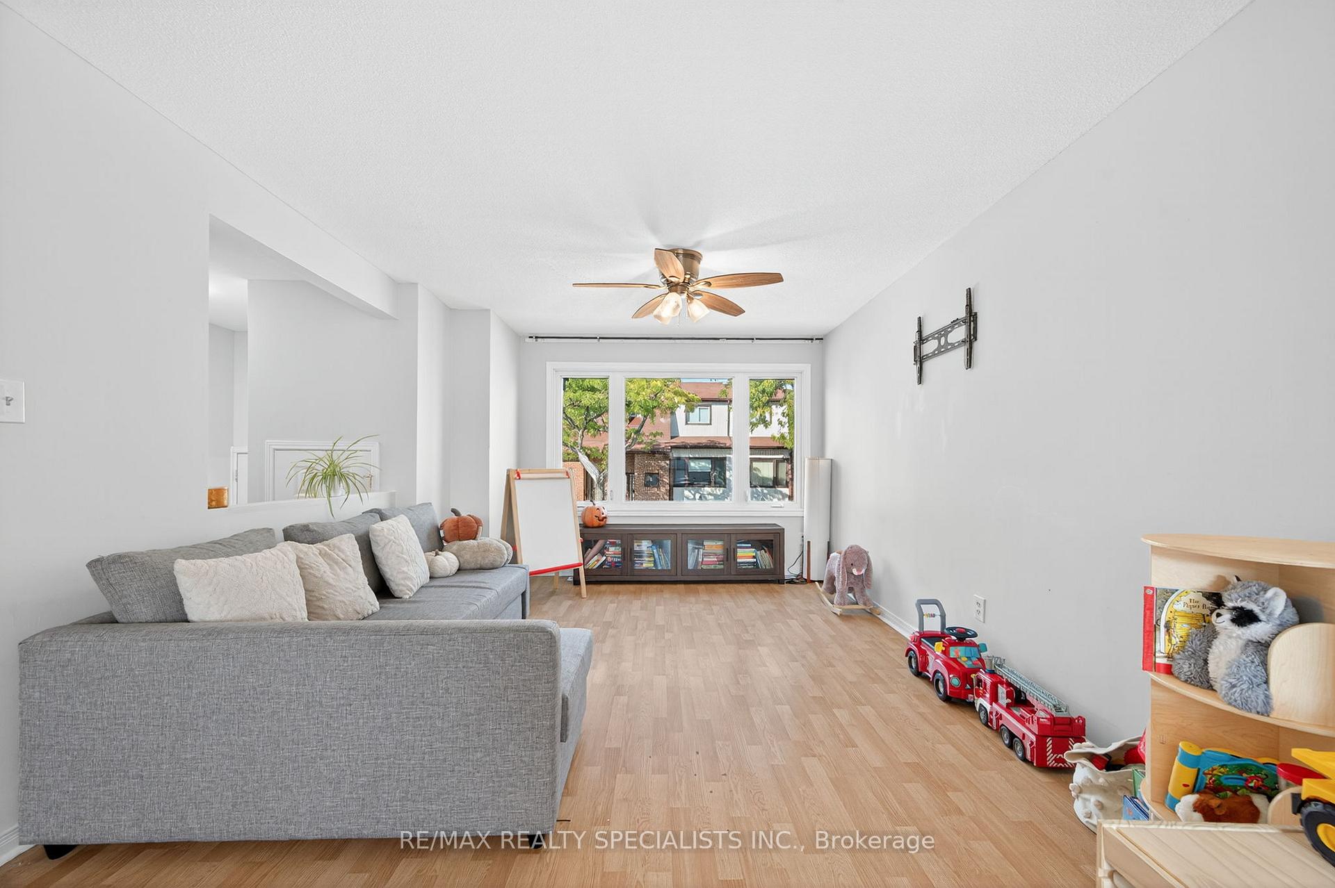 Photo 6 of Unit 54, 765 Oklahoma Drive, Pickering, West Shore — HOMEH