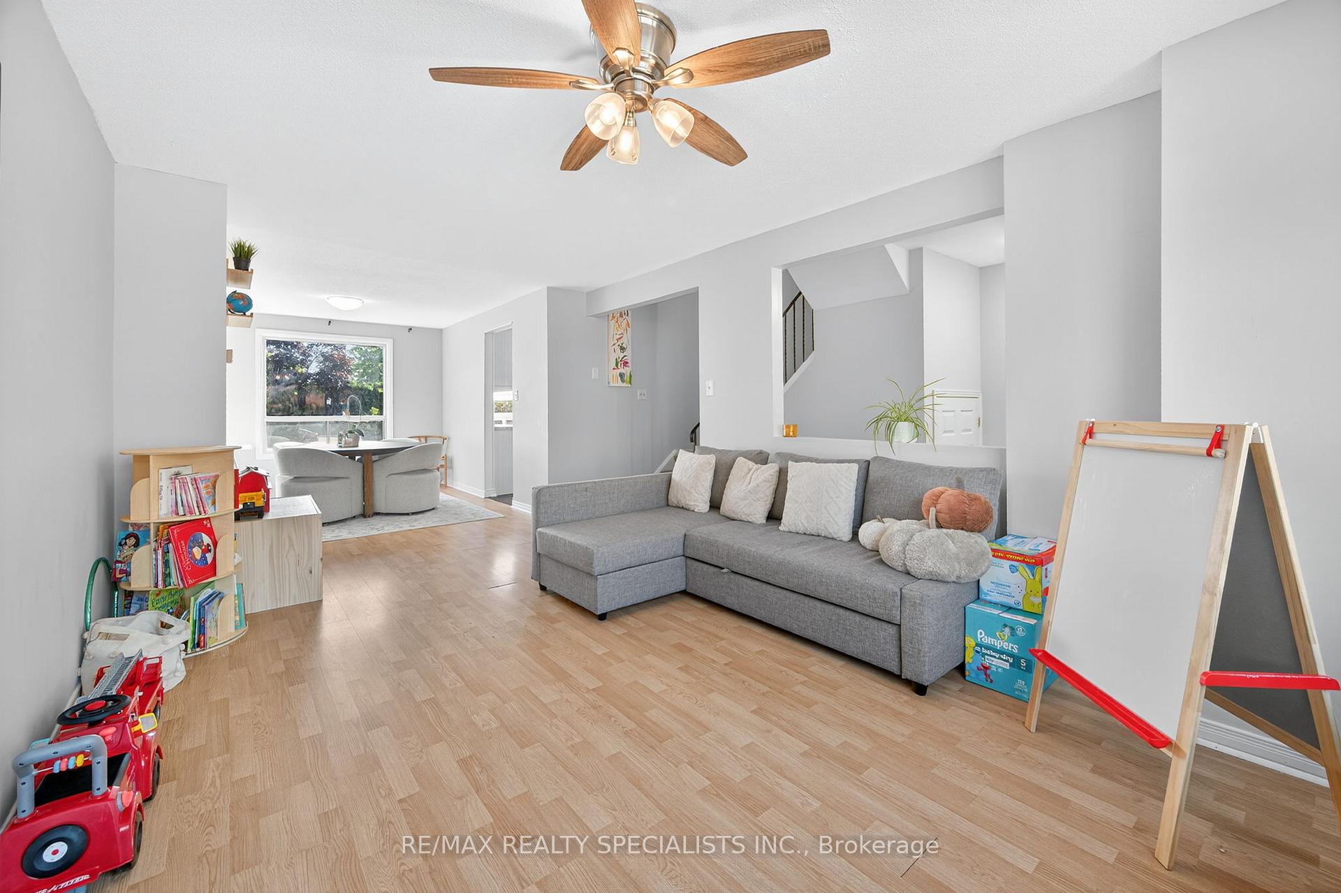 Photo 9 of Unit 54, 765 Oklahoma Drive, Pickering, West Shore — HOMEH