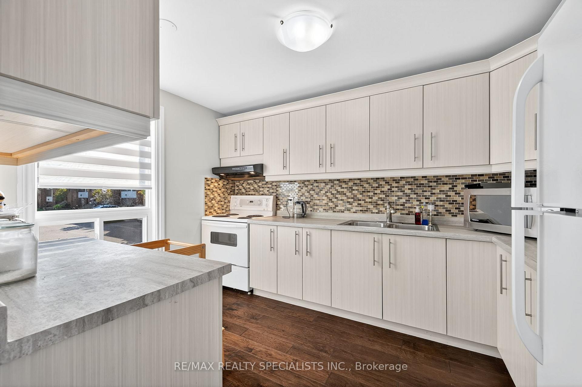Photo 18 of Unit 54, 765 Oklahoma Drive, Pickering, West Shore — HOMEH