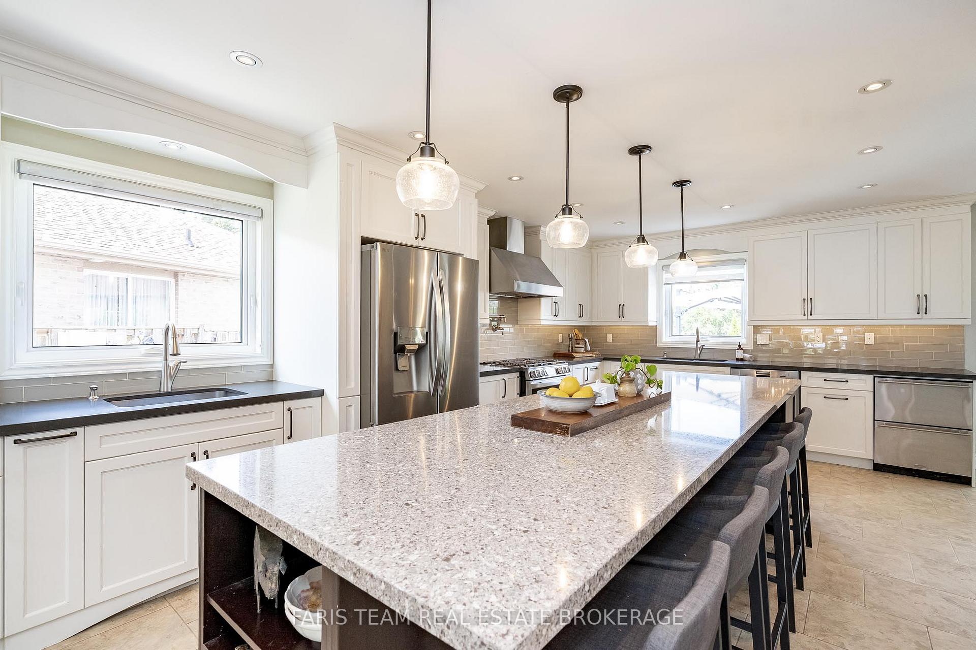 Photo 1 of 47 Lang Drive, Barrie, Northwest — HOMEH