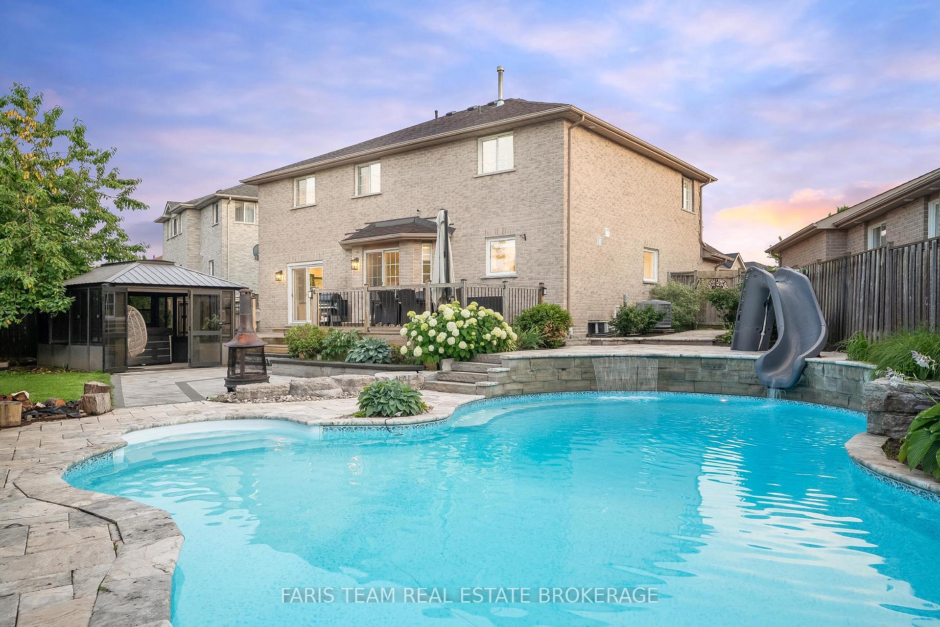 Photo 20 of 47 Lang Drive, Barrie, Northwest — HOMEH
