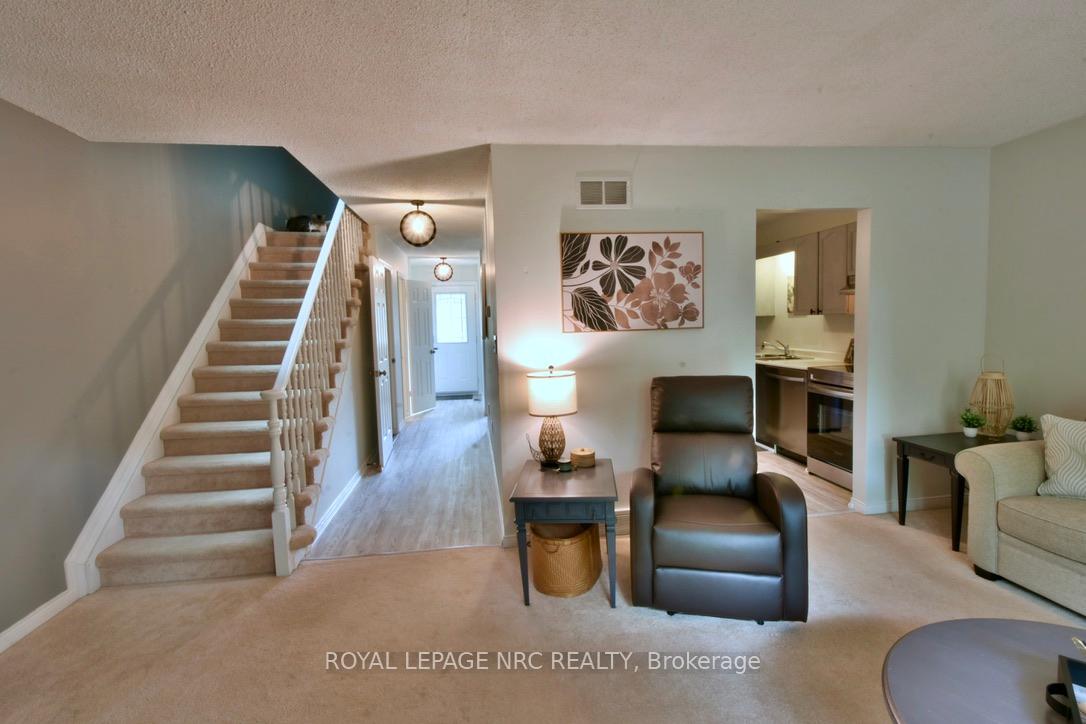 Photo 12 of Unit 11, 159 Canboro Road, Pelham, Fonthill — HOMEH
