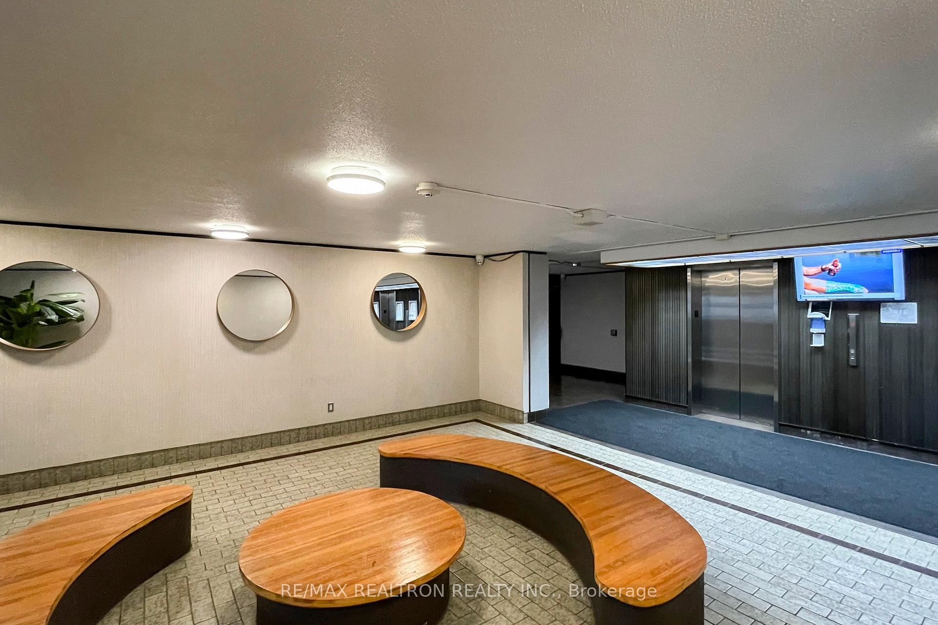 Photo 3 of Unit 2103, 3 Massey Square, Toronto, Crescent Town — HOMEH