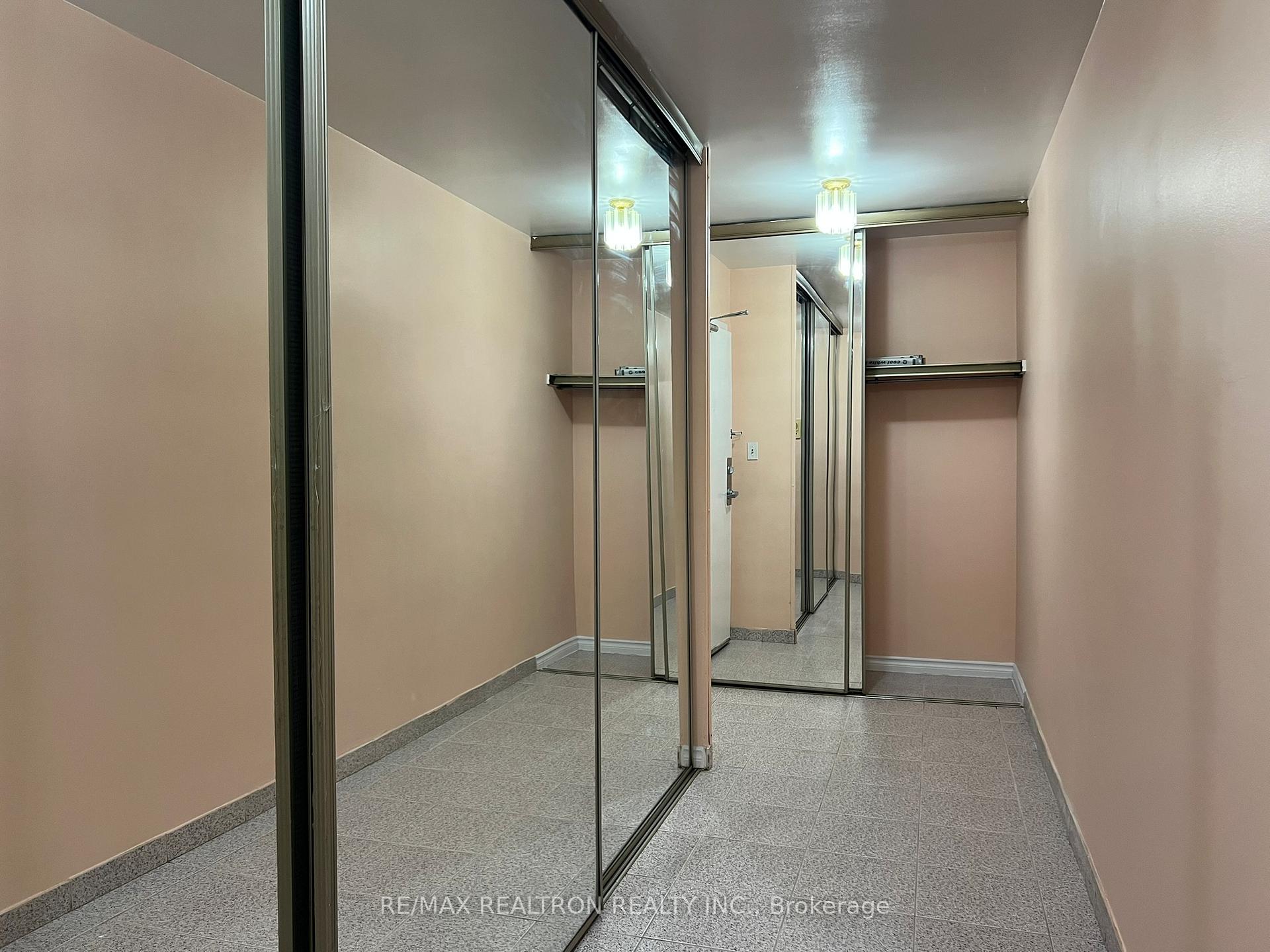 Photo 5 of Unit 2103, 3 Massey Square, Toronto, Crescent Town — HOMEH