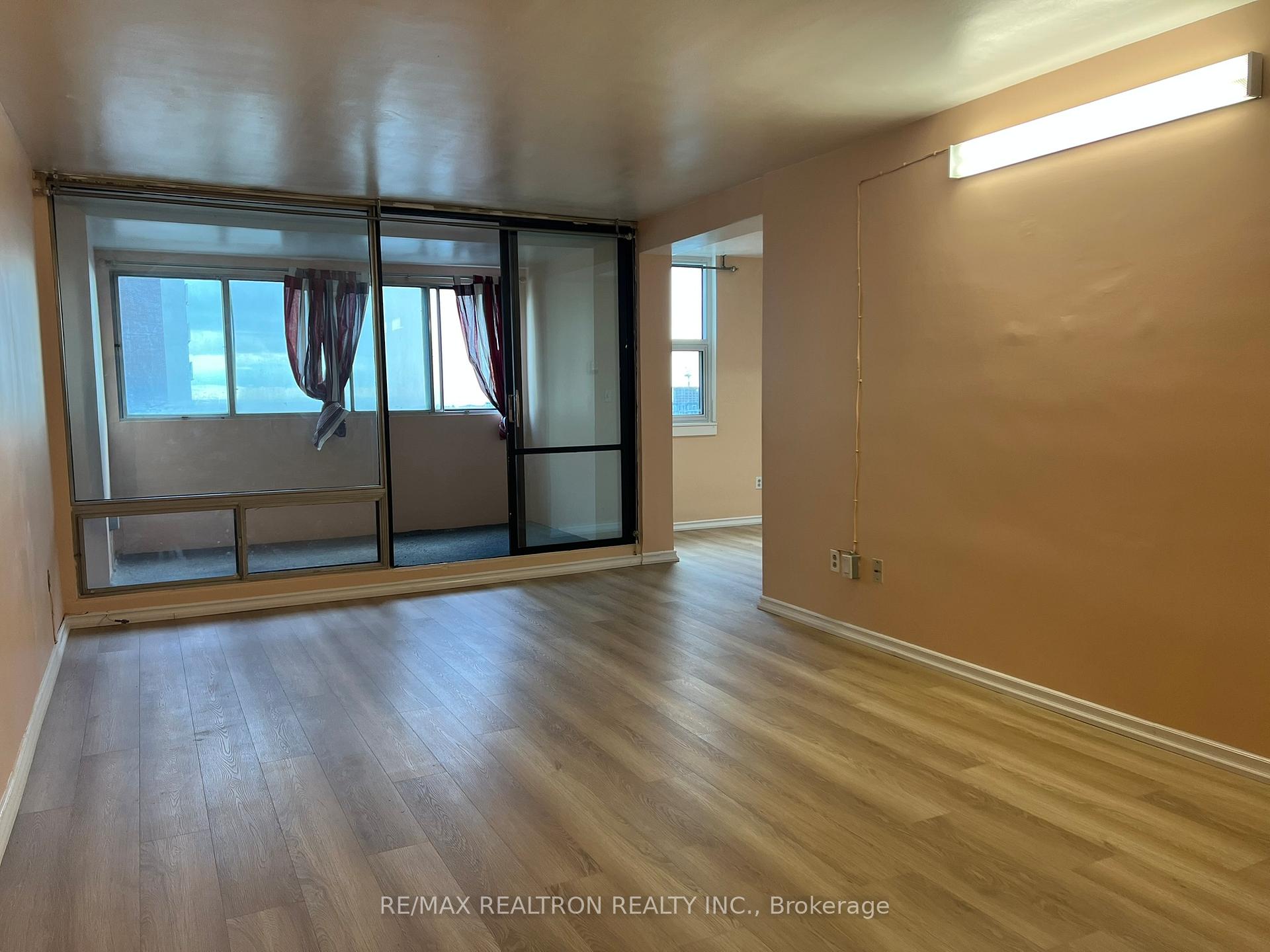 Photo 12 of Unit 2103, 3 Massey Square, Toronto, Crescent Town — HOMEH