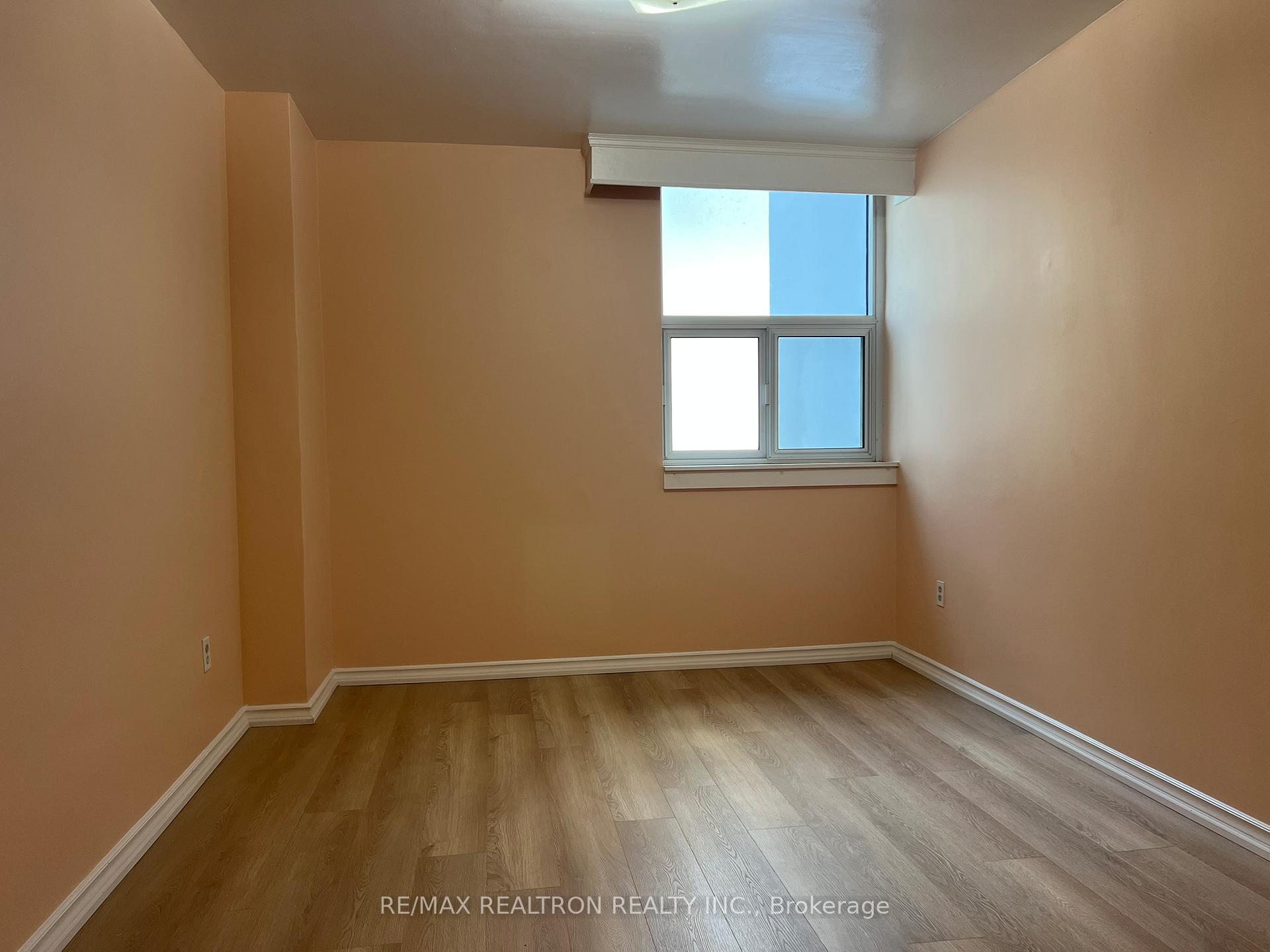 Photo 14 of Unit 2103, 3 Massey Square, Toronto, Crescent Town — HOMEH
