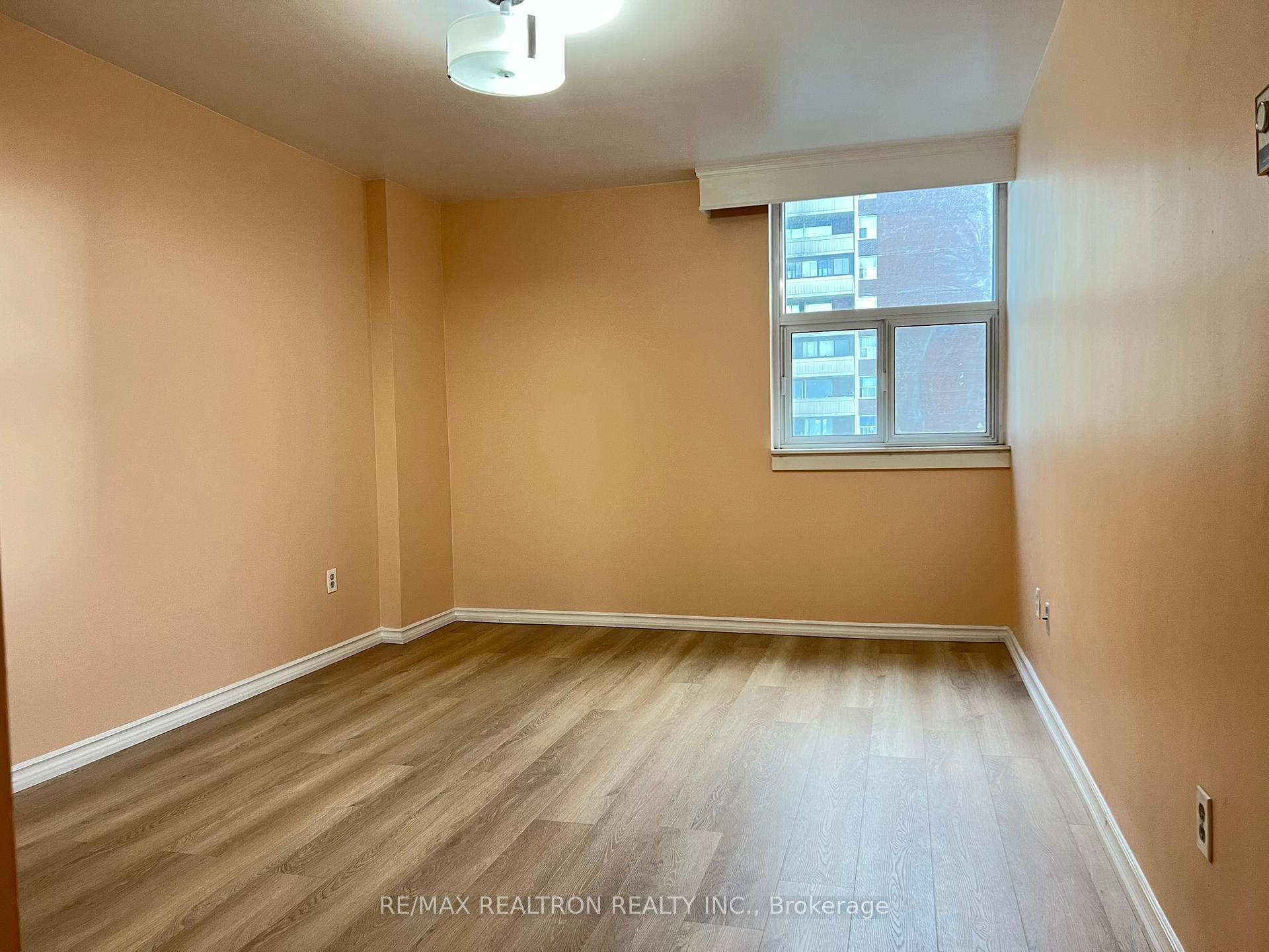 Photo 17 of Unit 2103, 3 Massey Square, Toronto, Crescent Town — HOMEH