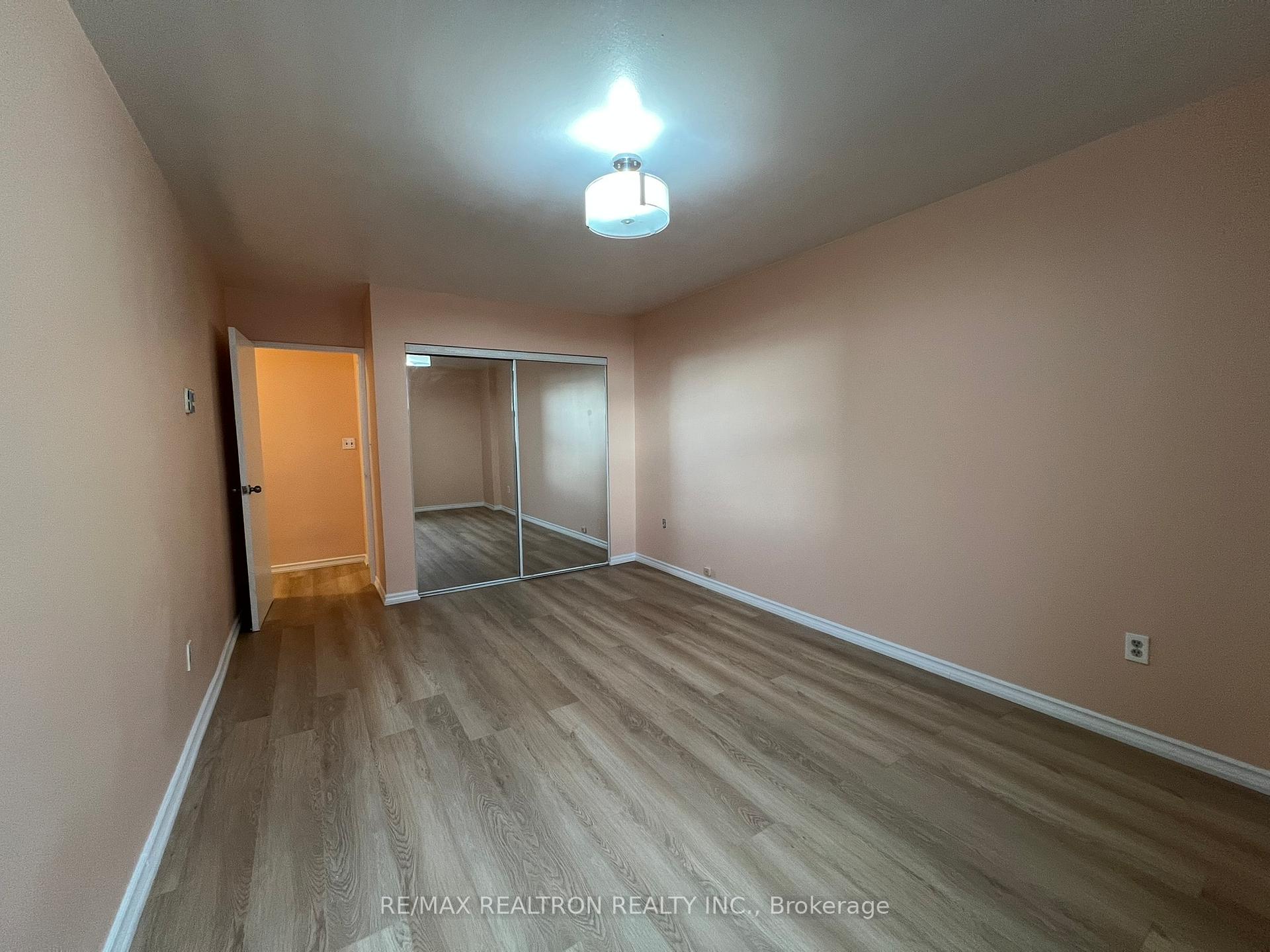 Photo 18 of Unit 2103, 3 Massey Square, Toronto, Crescent Town — HOMEH