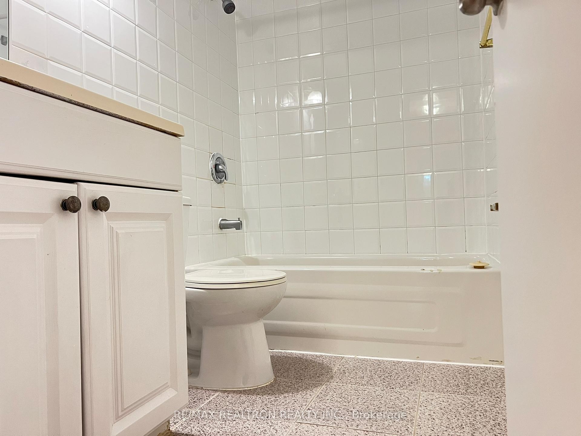 Photo 21 of Unit 2103, 3 Massey Square, Toronto, Crescent Town — HOMEH