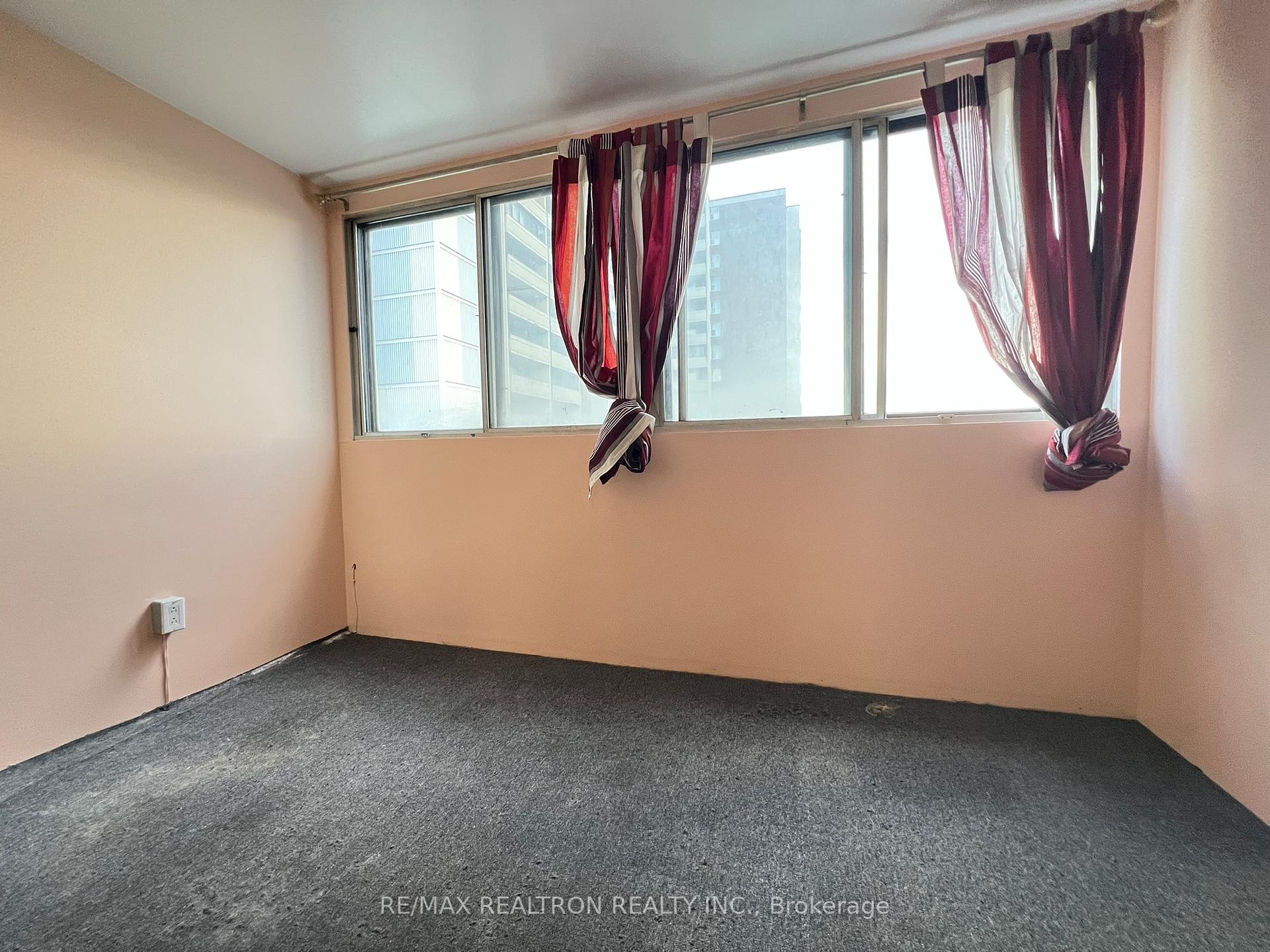 Photo 26 of Unit 2103, 3 Massey Square, Toronto, Crescent Town — HOMEH