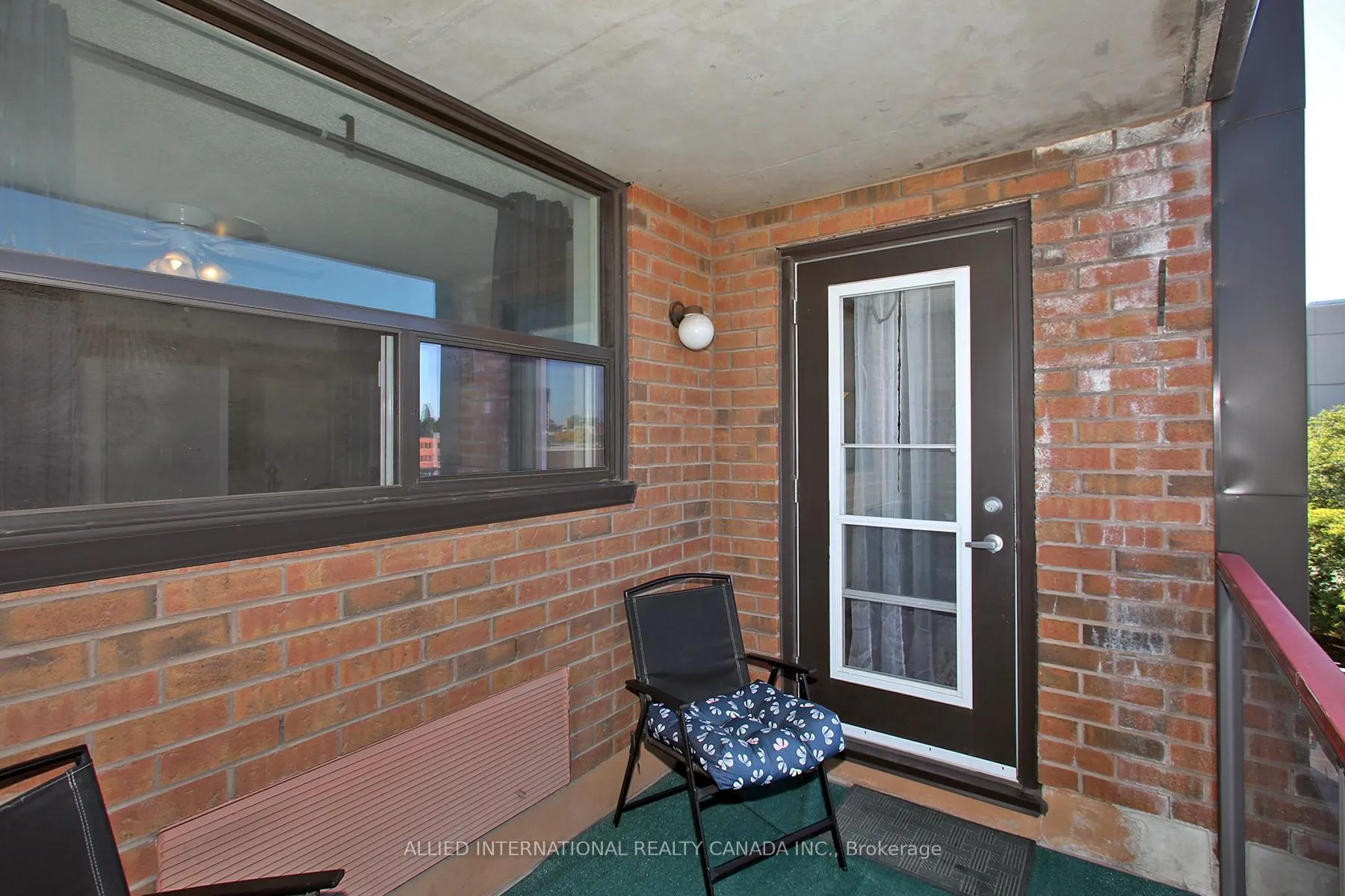Photo 26 of Unit 404, 80 Athol Street E, Oshawa, Central — HOMEH