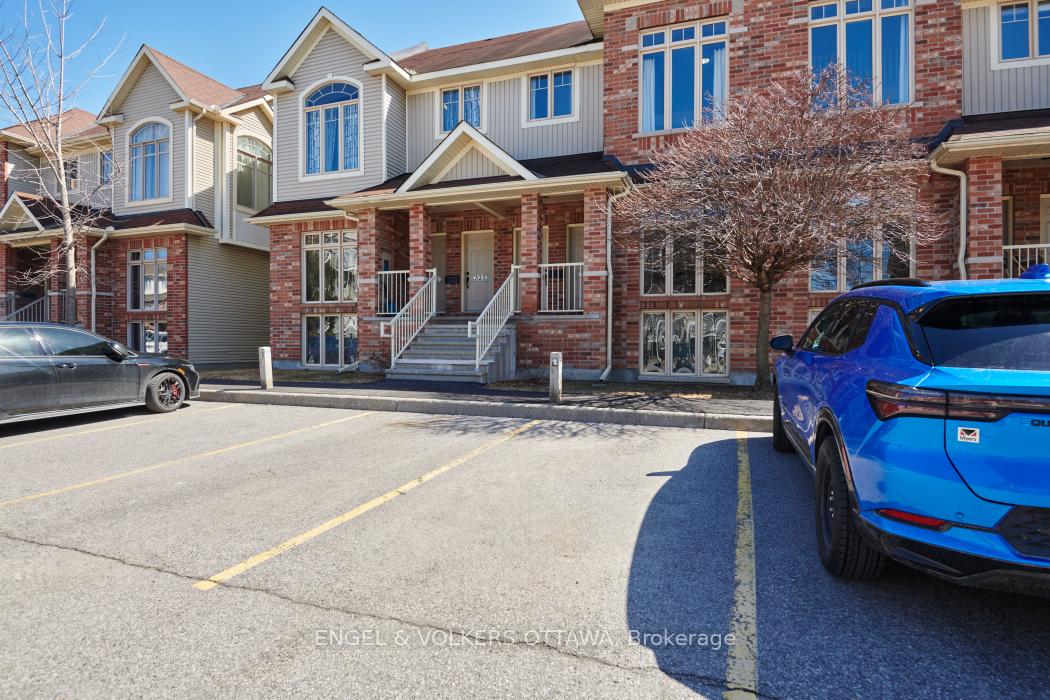 Photo 2 of 327 Elite, Ottawa, Barrhaven - Longfields — HOMEH