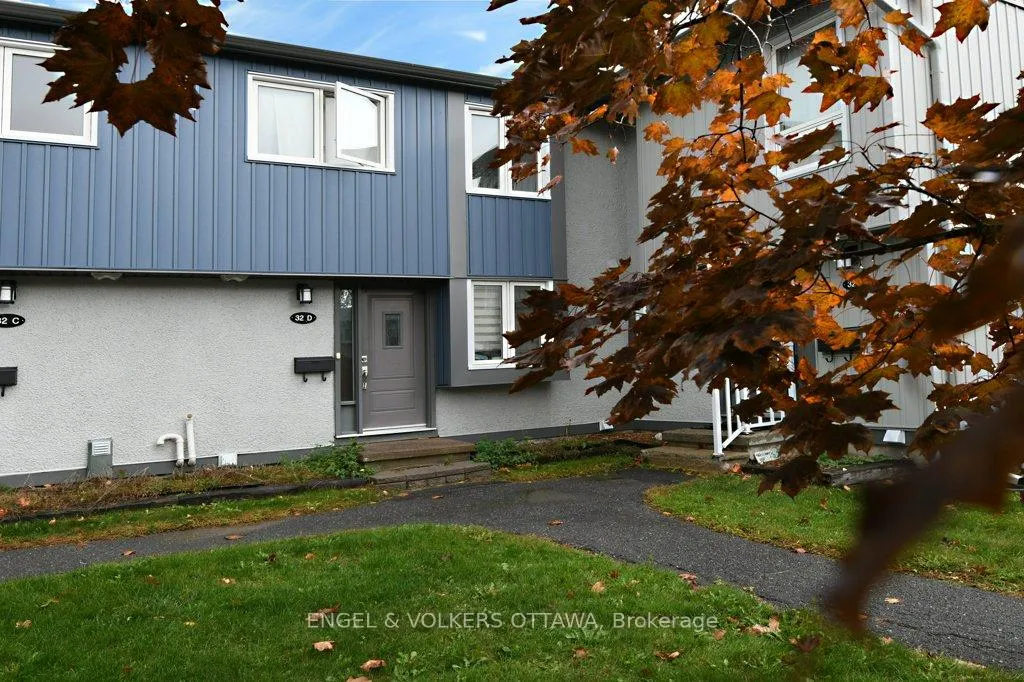 Photo 2 of 32D Benlea Drive, Ottawa, Tanglewood — HOMEH