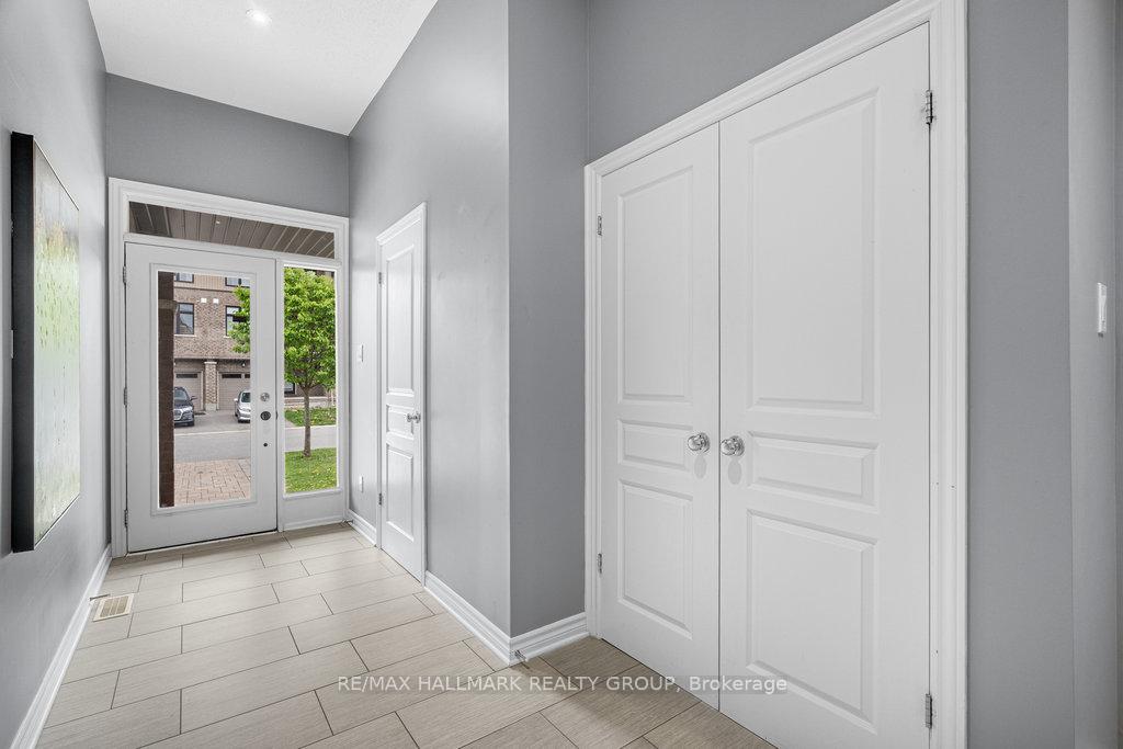 Photo 3 of 107 Nutting Crescent, Ottawa, Riverside South/Gloucester Glen — HOMEH