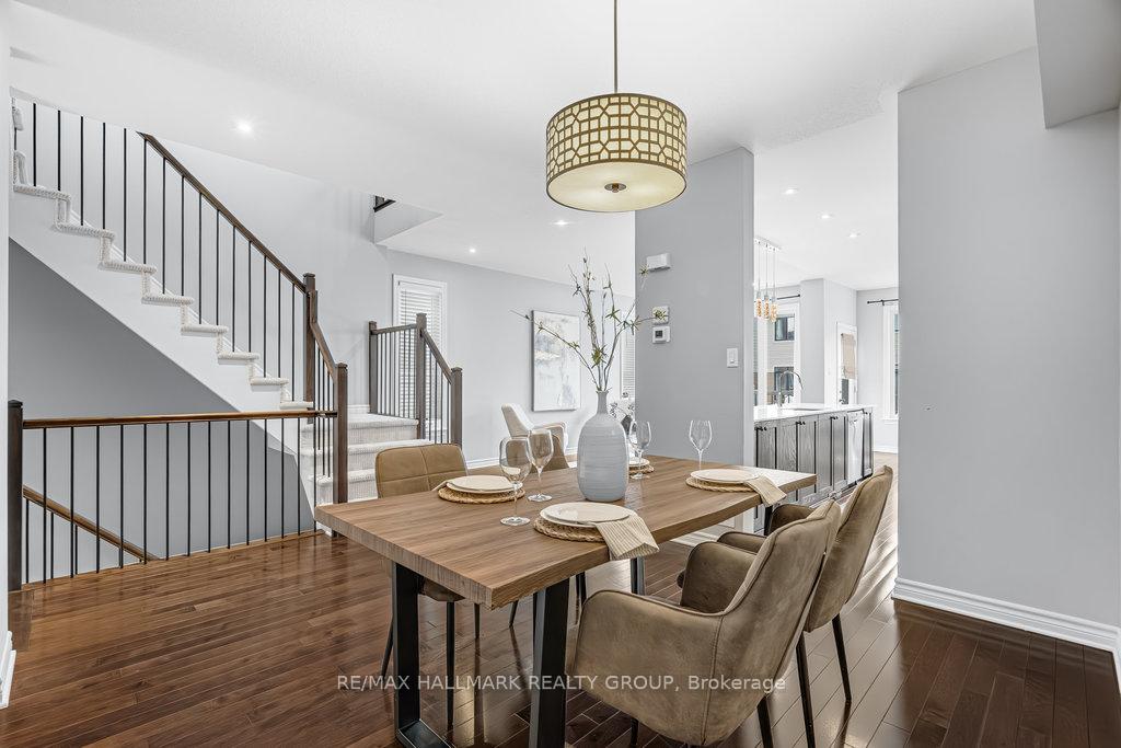 Photo 8 of 107 Nutting Crescent, Ottawa, Riverside South/Gloucester Glen — HOMEH