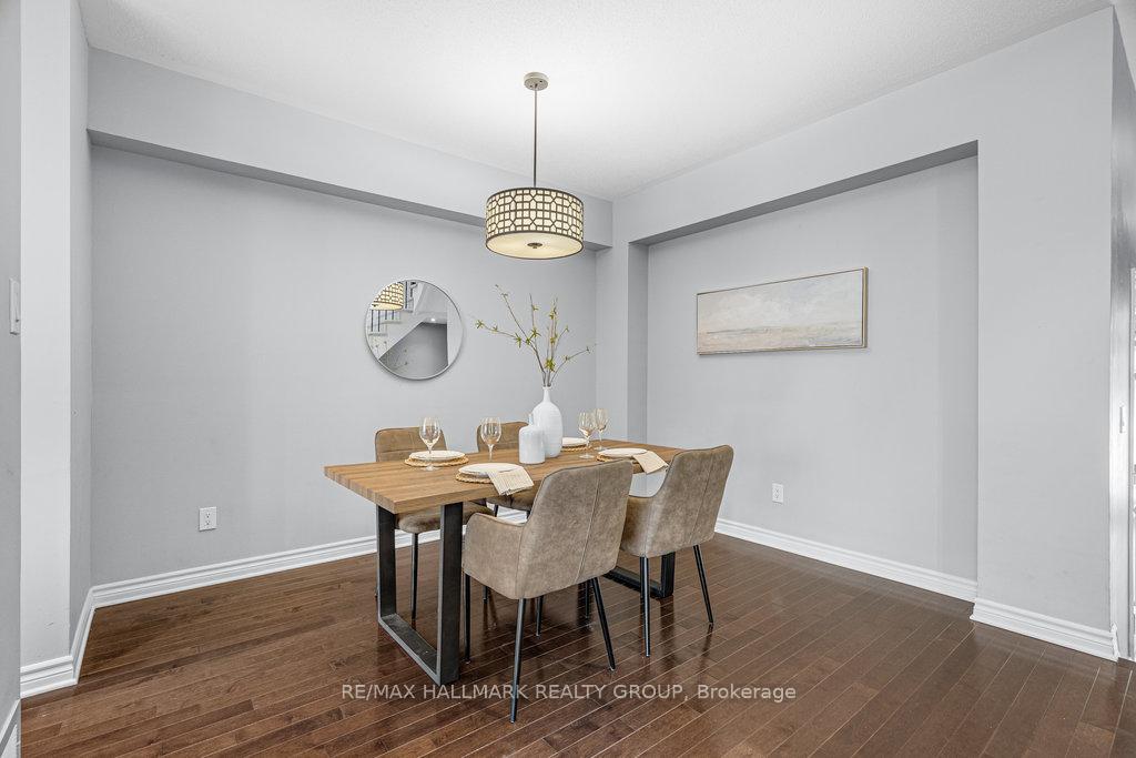 Photo 10 of 107 Nutting Crescent, Ottawa, Riverside South/Gloucester Glen — HOMEH