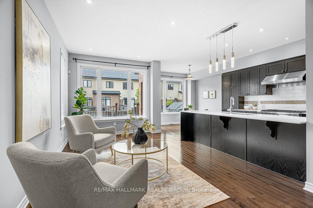 Photo 12 of 107 Nutting Crescent, Ottawa, Riverside South/Gloucester Glen — HOMEH