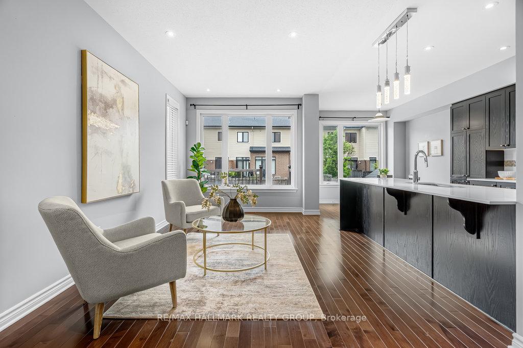 Photo 13 of 107 Nutting Crescent, Ottawa, Riverside South/Gloucester Glen — HOMEH